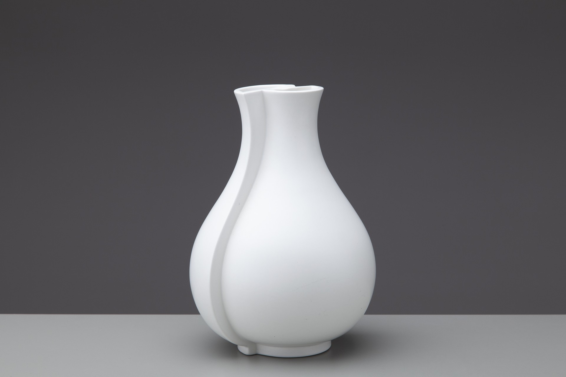 "Surrea" Vase