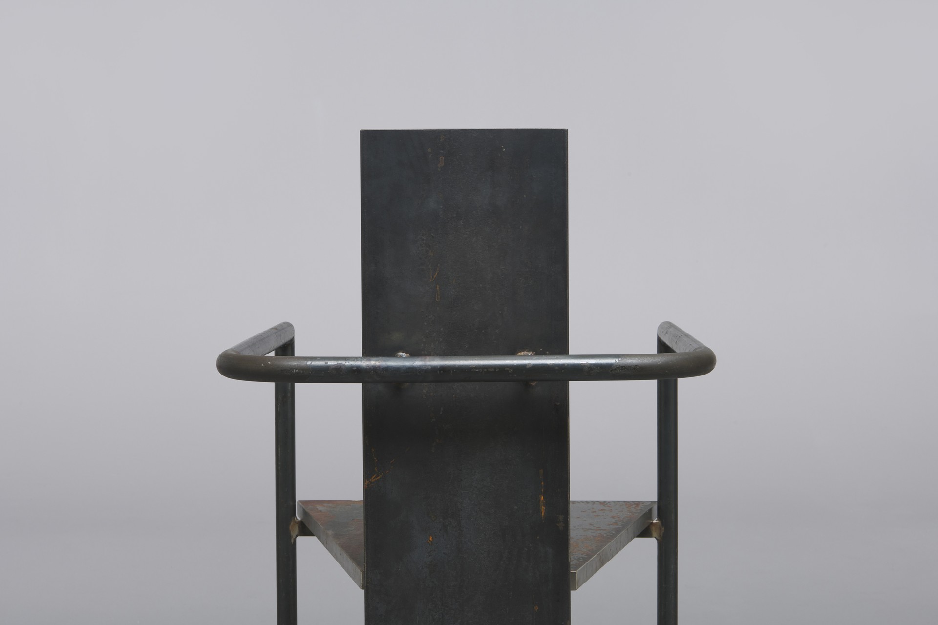 'Iron Concrete' Armchair image 4