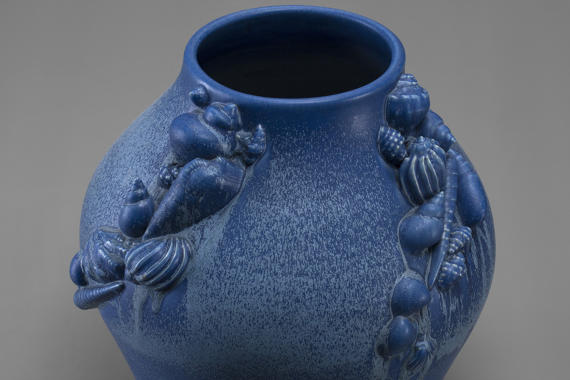 Shell Floor Vase image 5