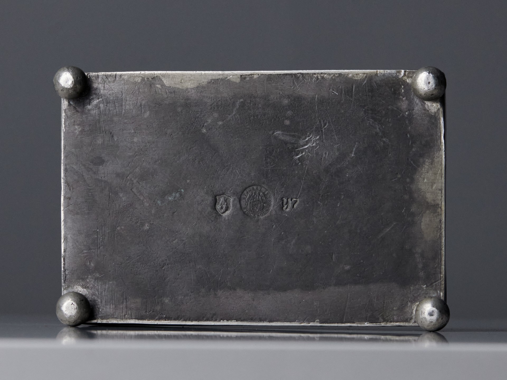 Box with Cover image 5