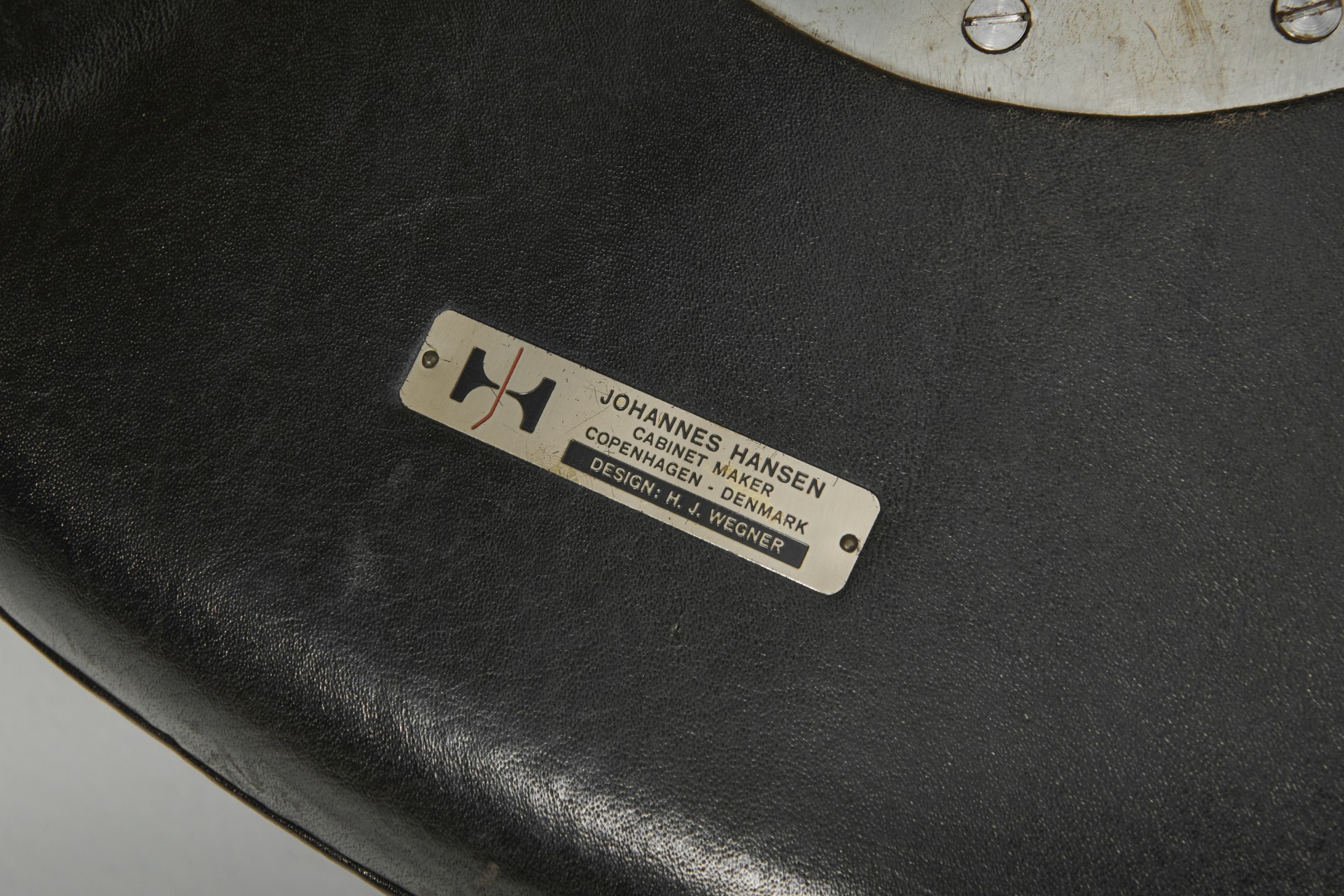 Early 'Swivel' Chair image 7