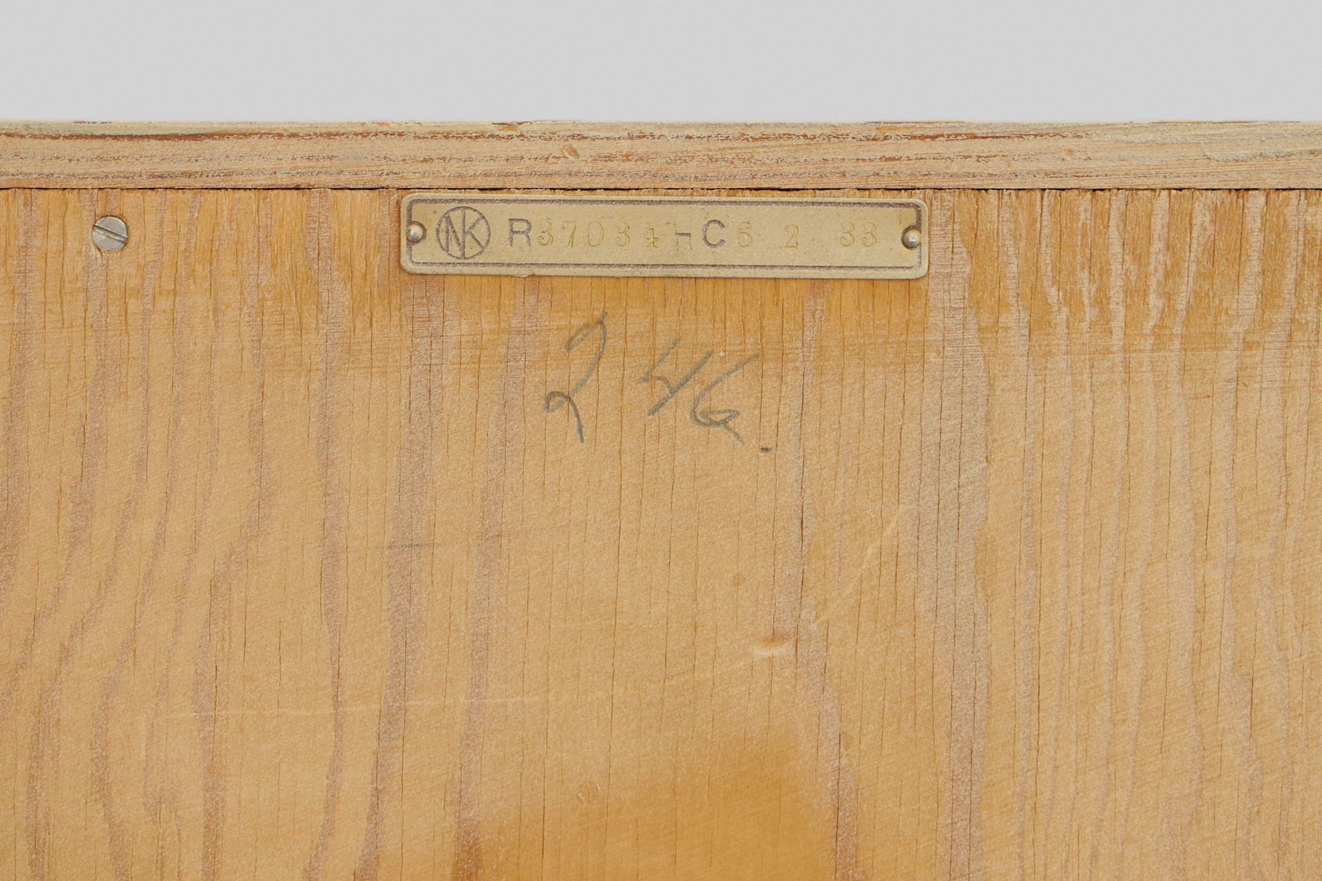 'Sibylla' Chest of Drawers image 6