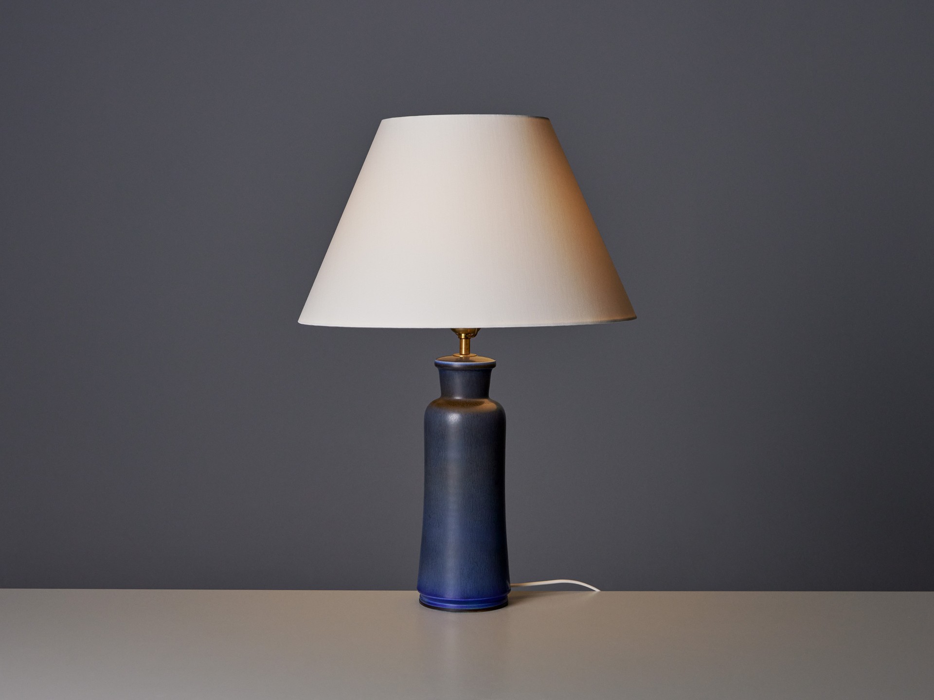 Table Lamp image 2