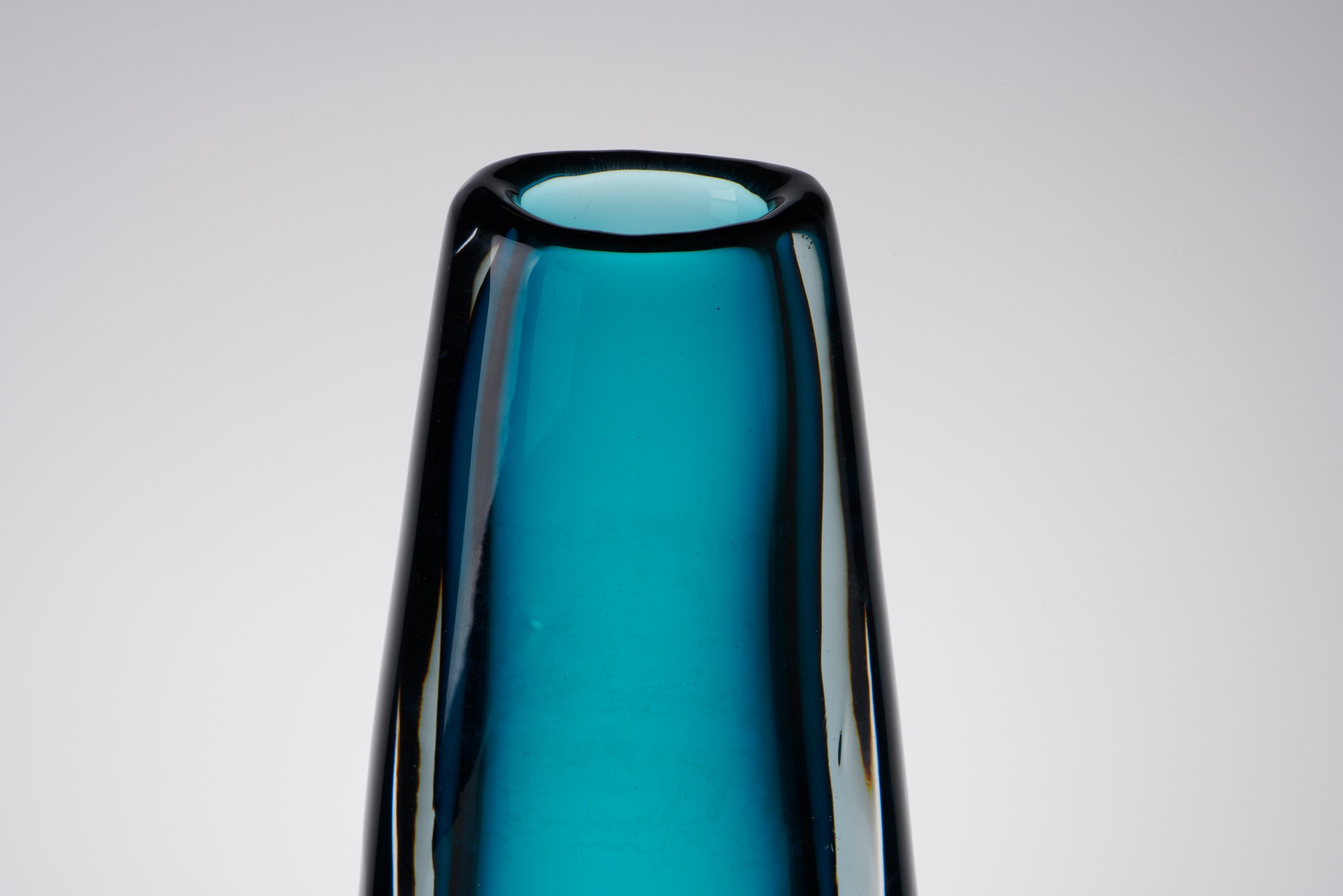Vase image 4
