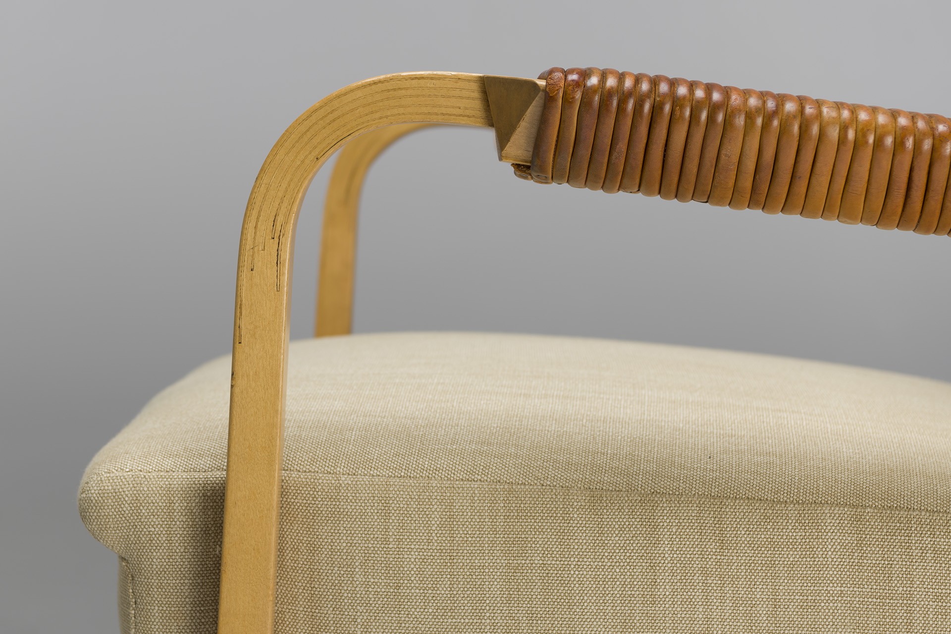 Pair of Armchairs Model no. 48 image 11