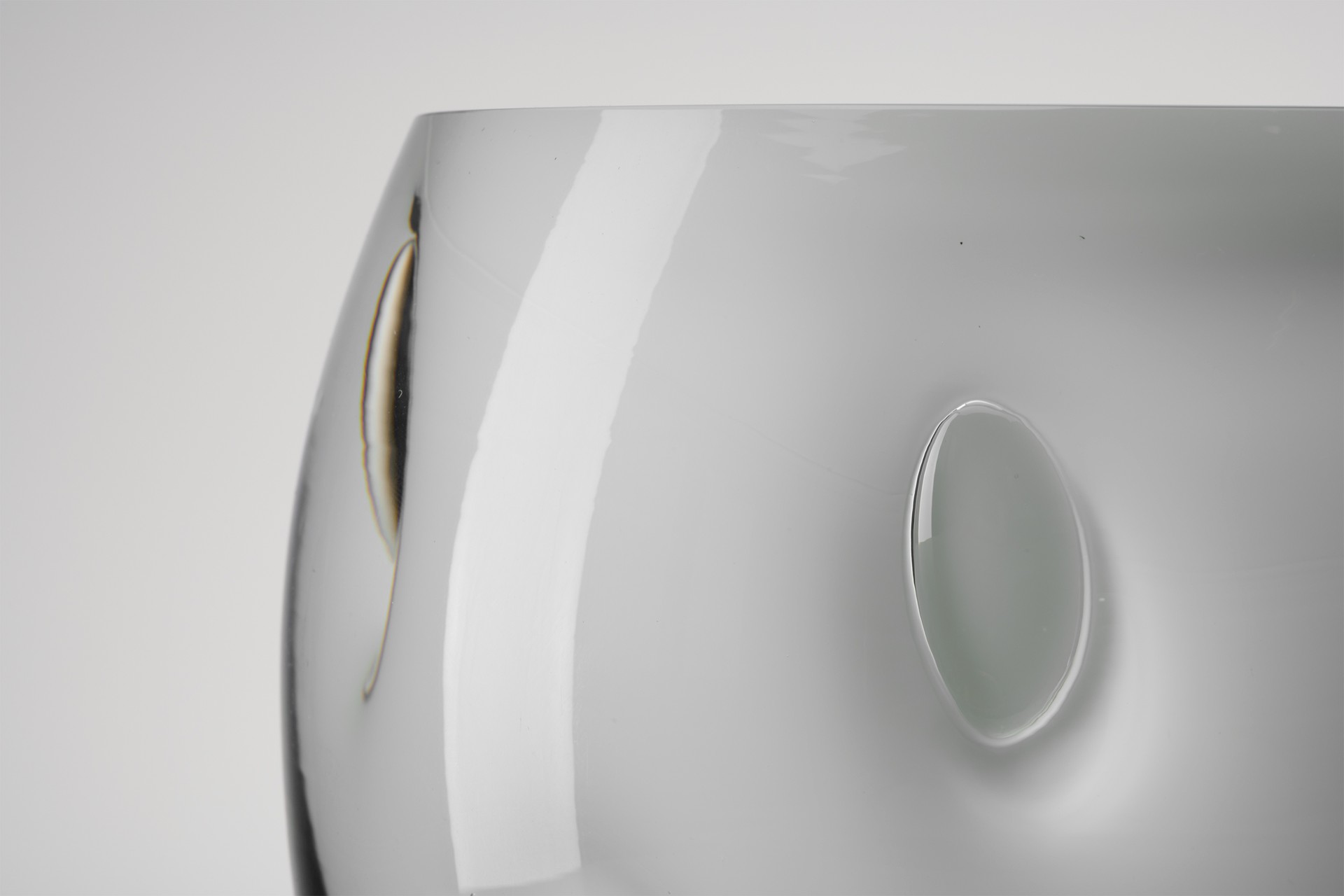 'Claritas' Vase image 2