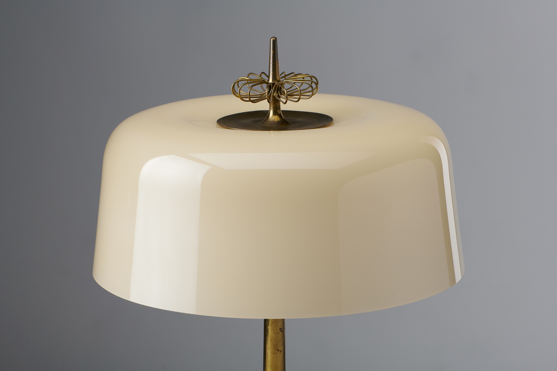 Table Lamp image 3