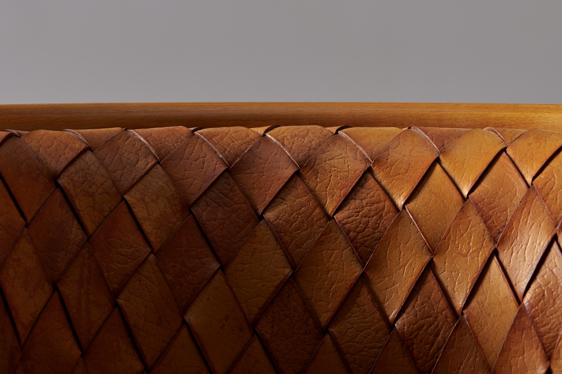 'Aluminum Armchair' image 6