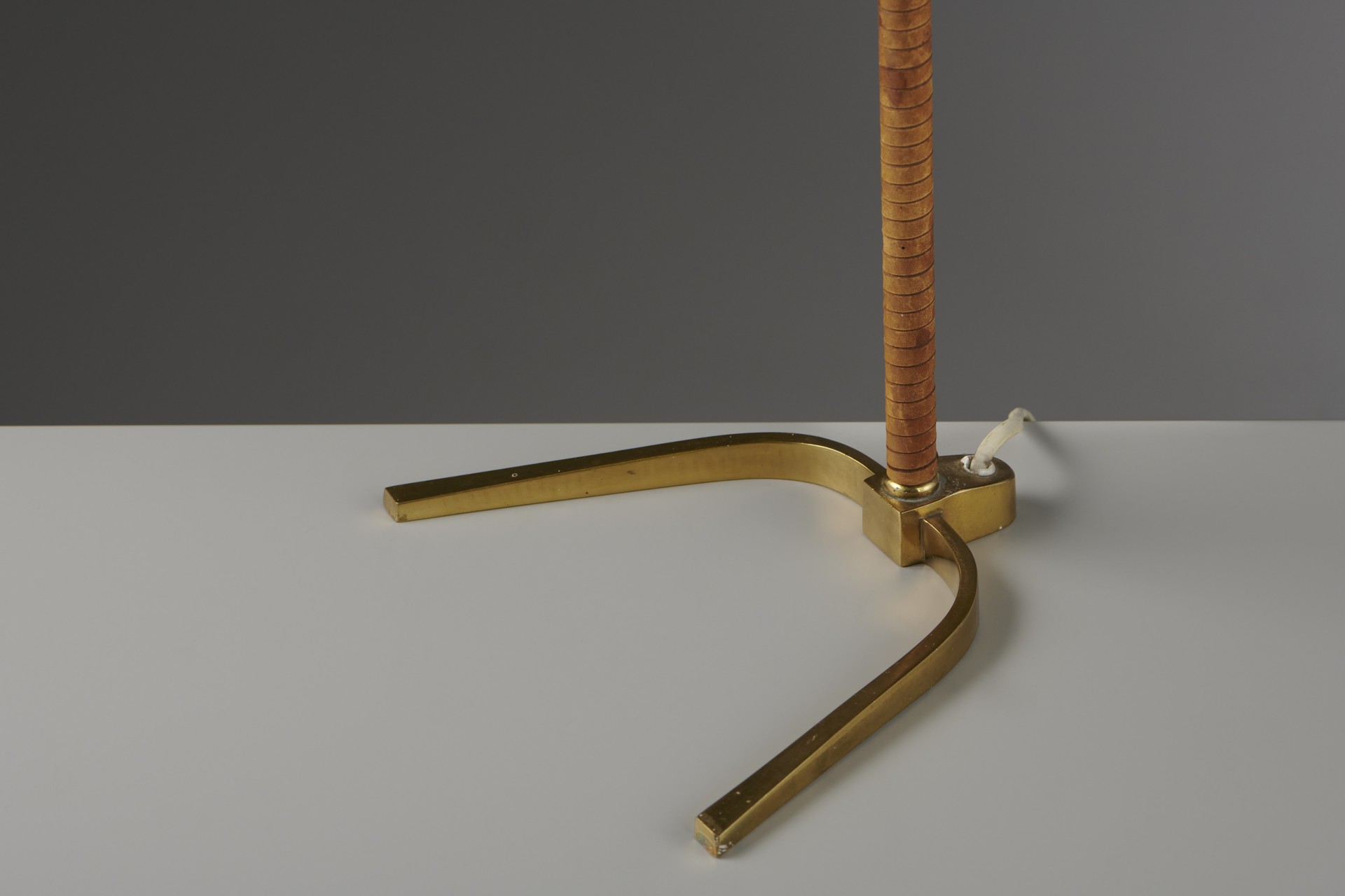 Table Lamp image 3