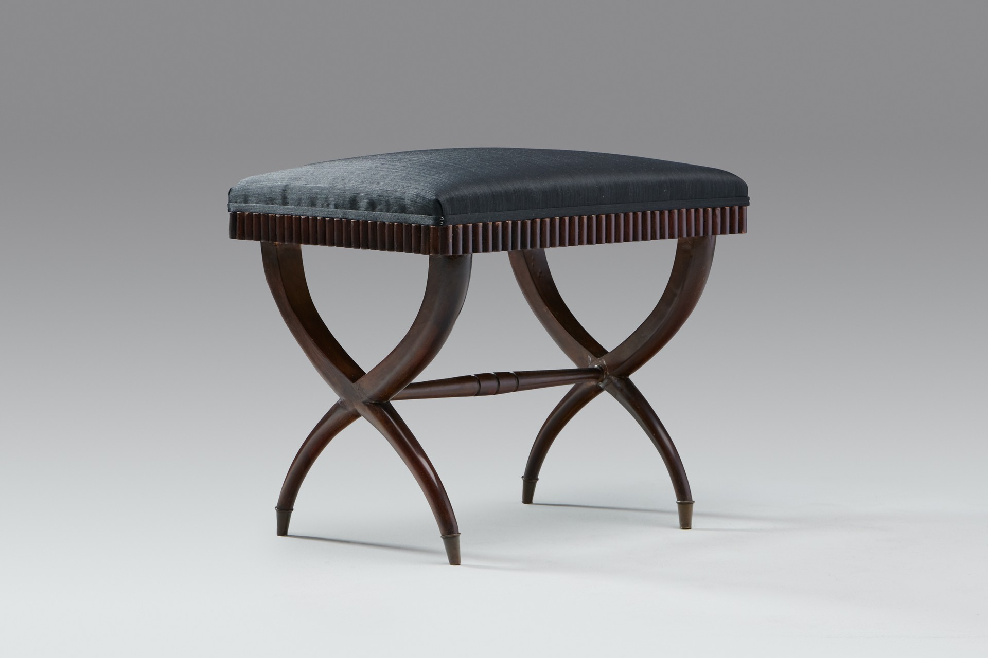 Pair of Italian stools image 4