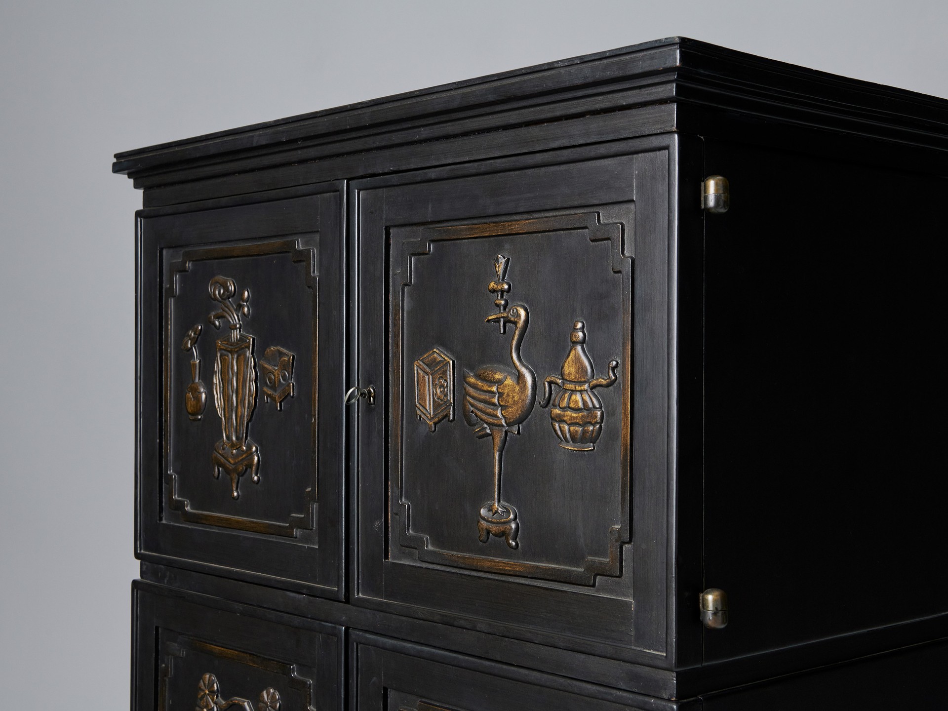 Cabinet image 18