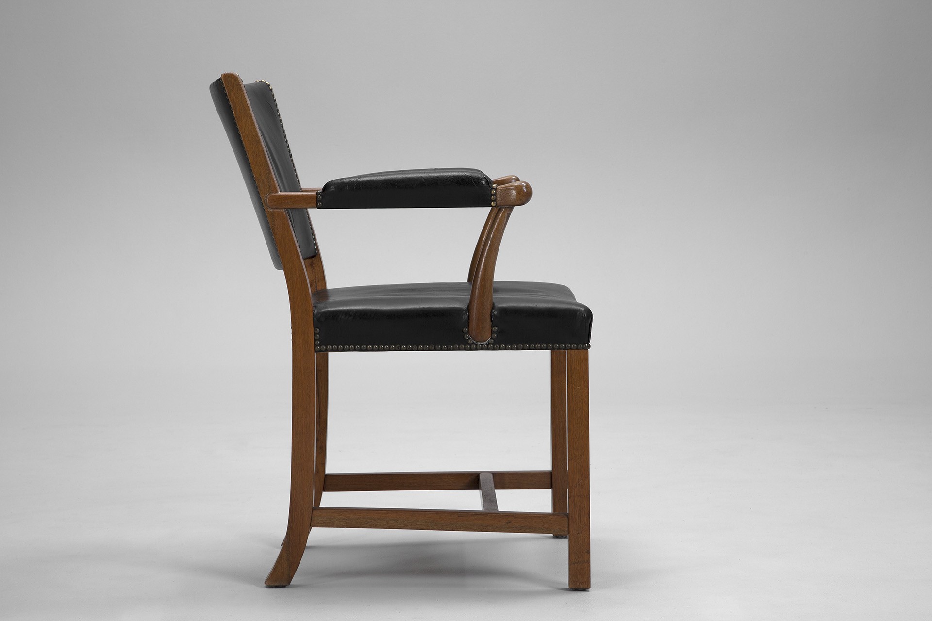 Armchair image 2