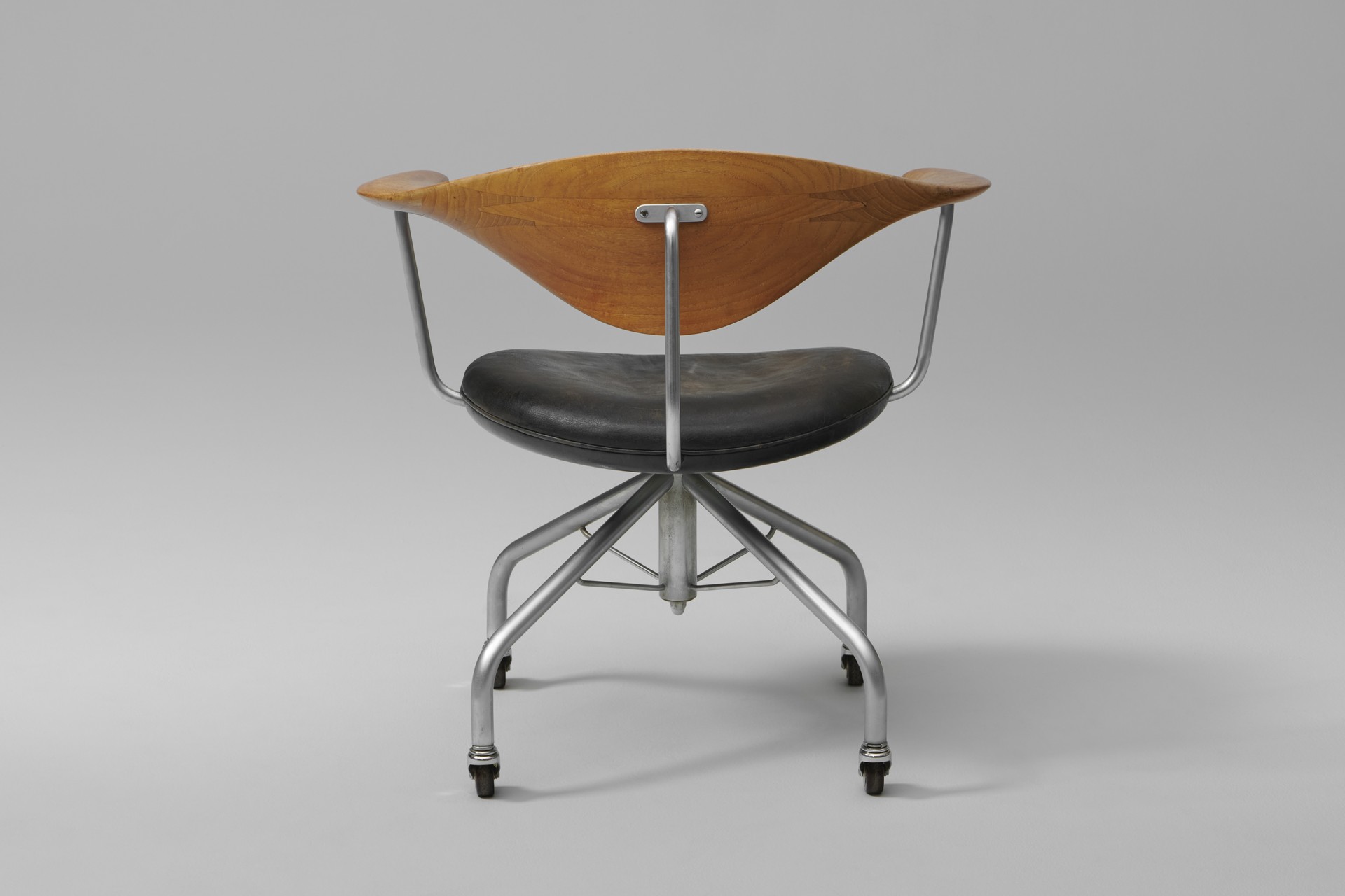 Early 'Swivel' Chair image 3