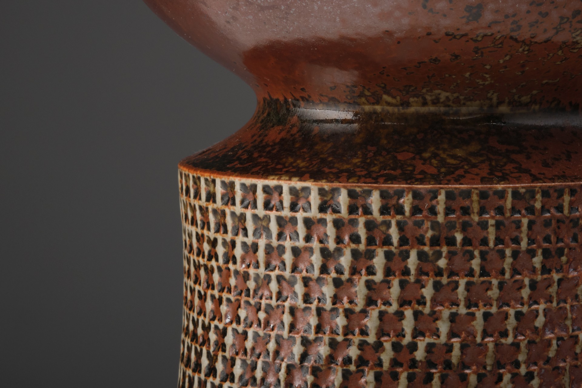 Vase image 2