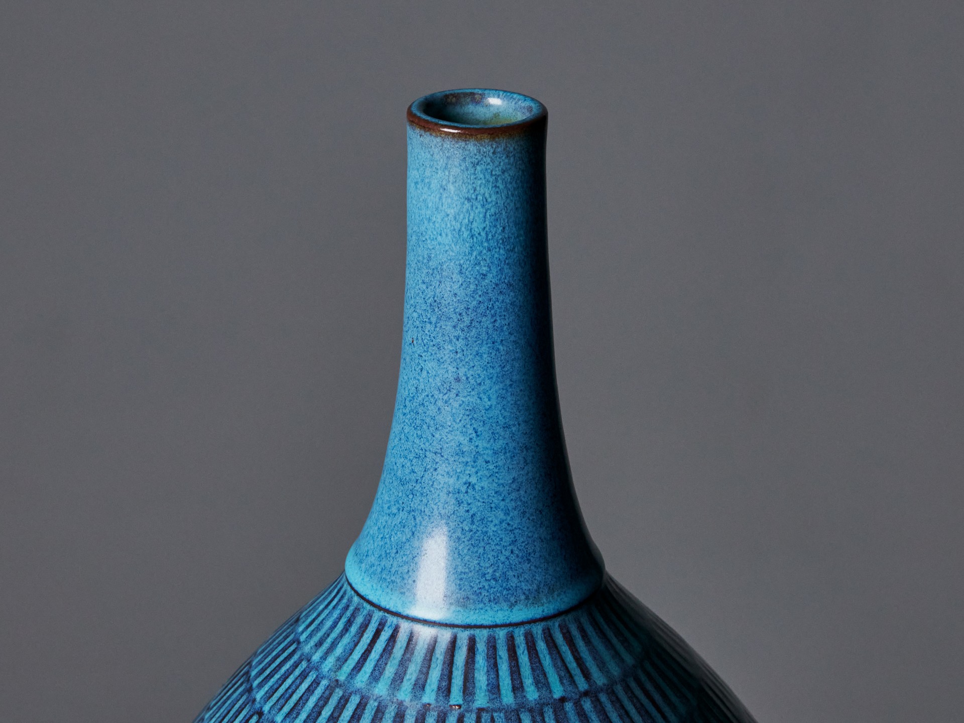 Vase image 3