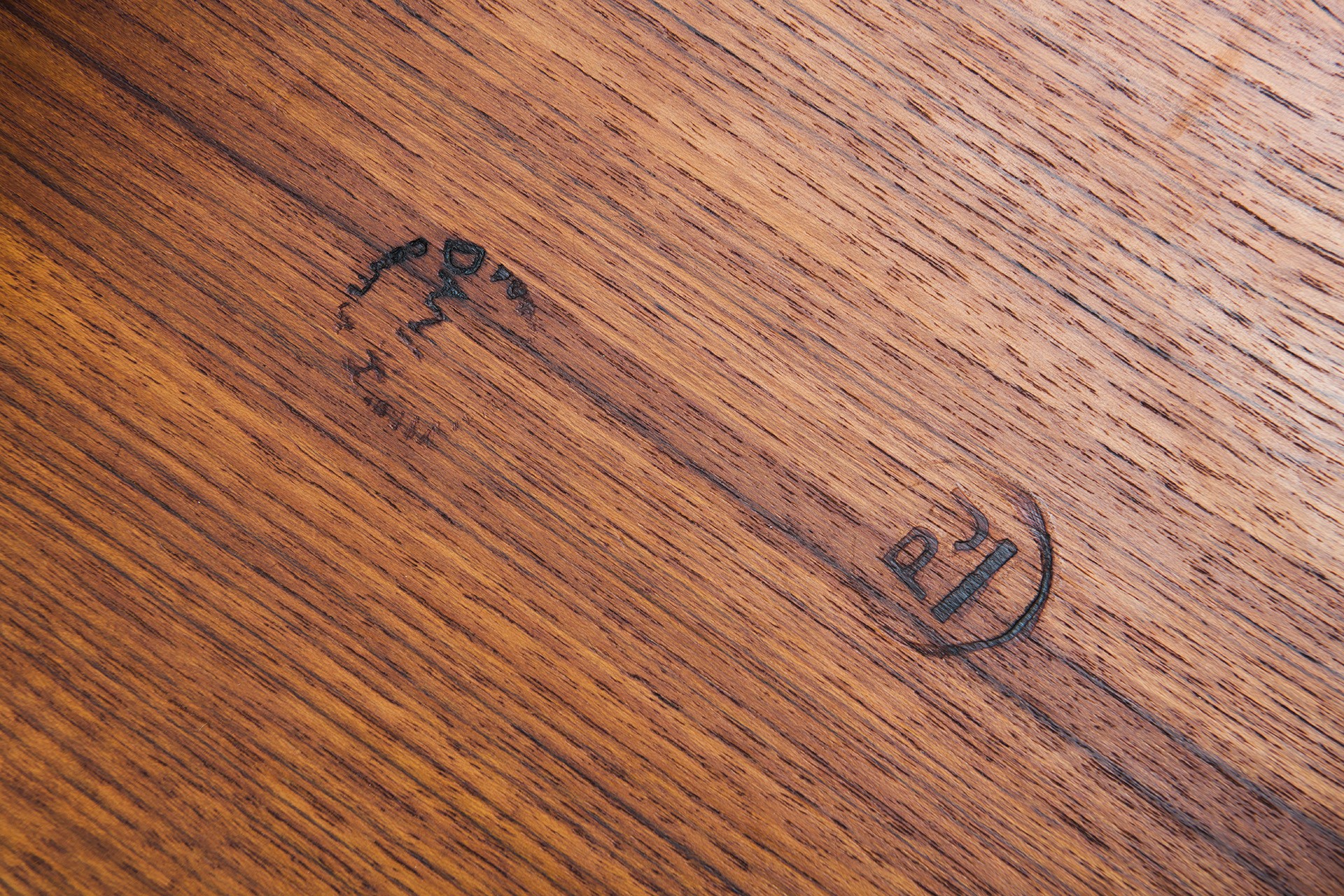 Nest of 'GJ' Tables image 8