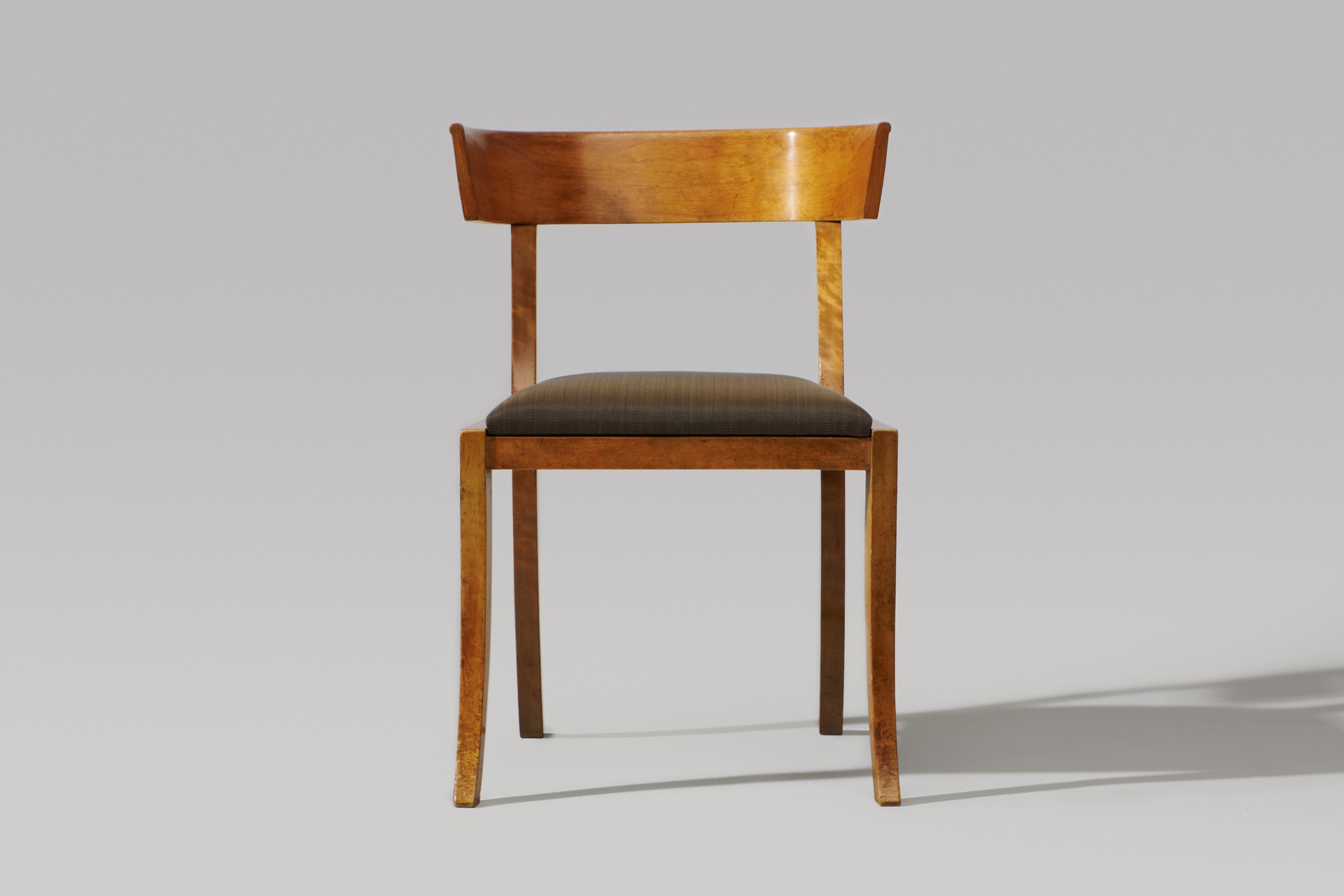 Pair of Swedish Neoclassical Klismos Chairs image 2