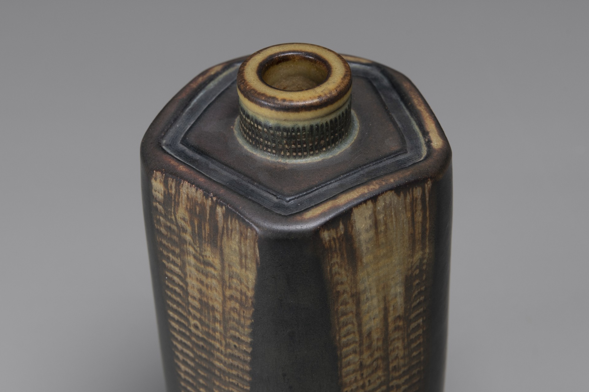 Footed Farsta Vase image 3