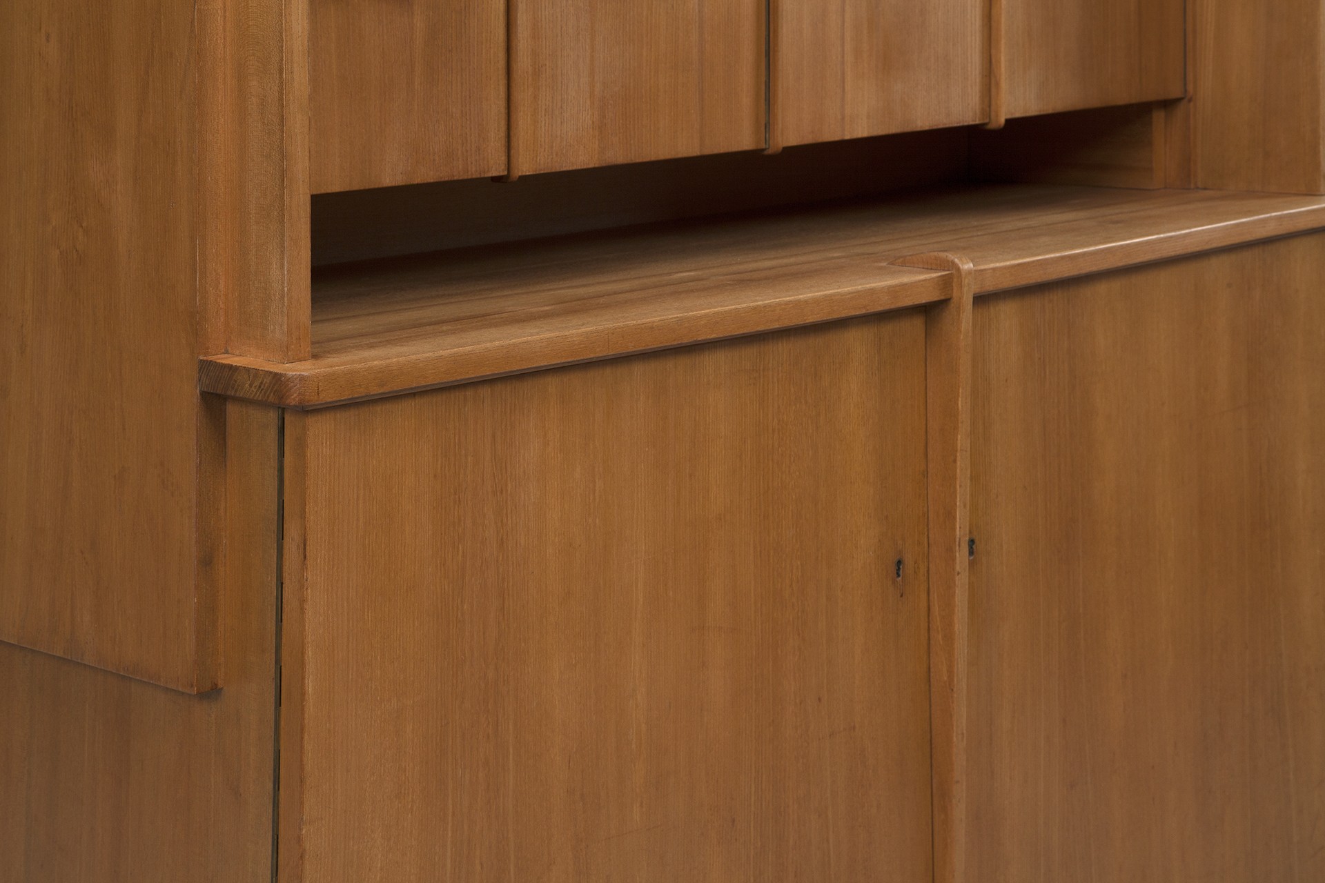 Cabinet image 6