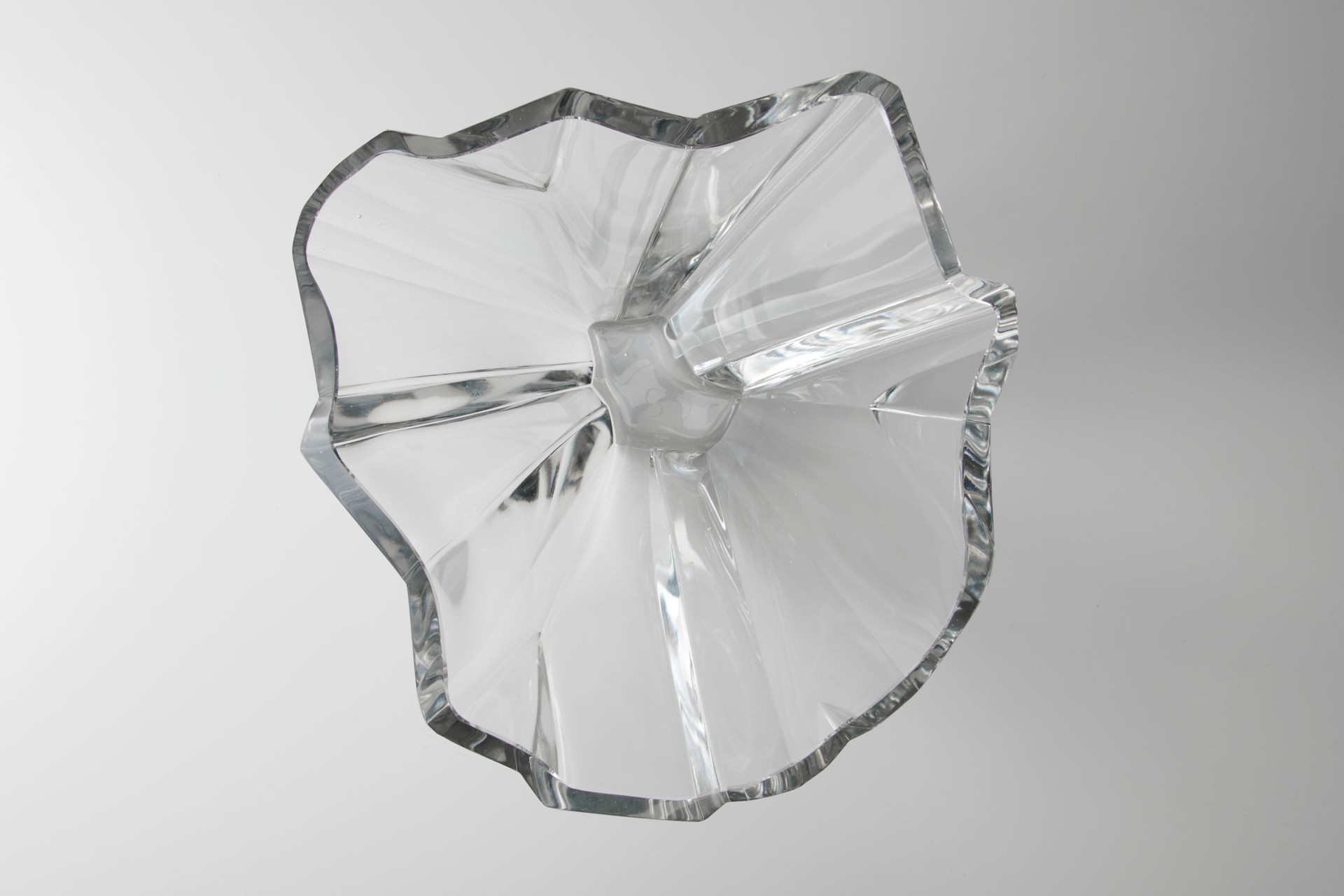 Large 'Iceberg' Vase image 3