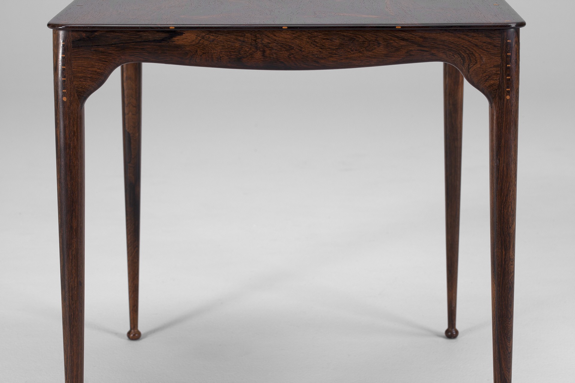 “Museum table” image 3