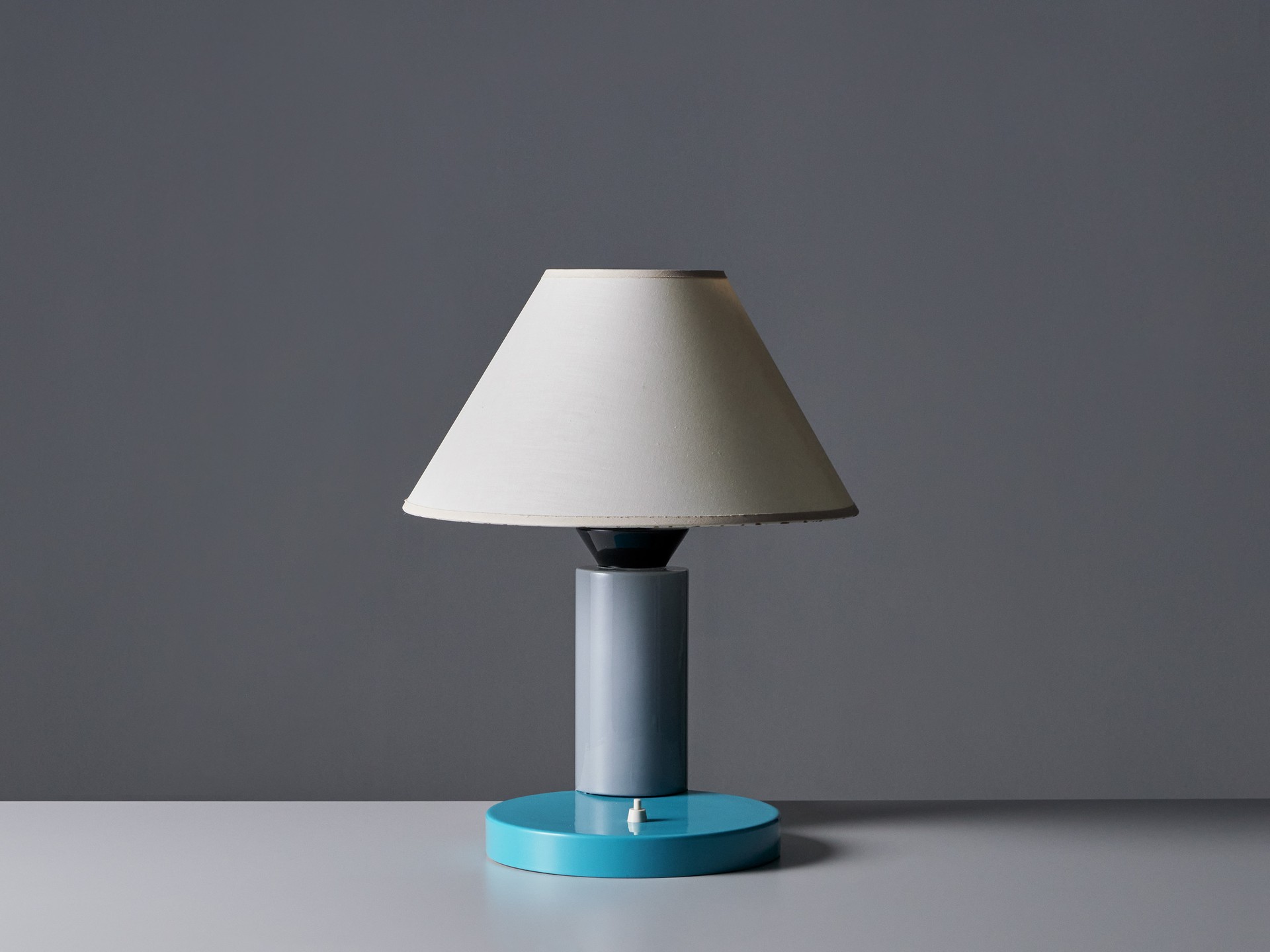 Table Lamp image 3