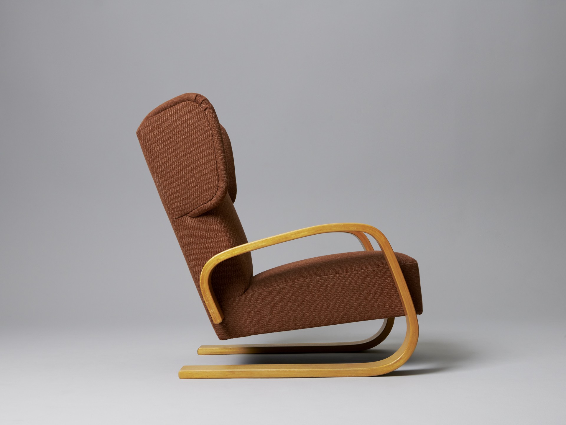 Highback 'Tank' Chair image 3