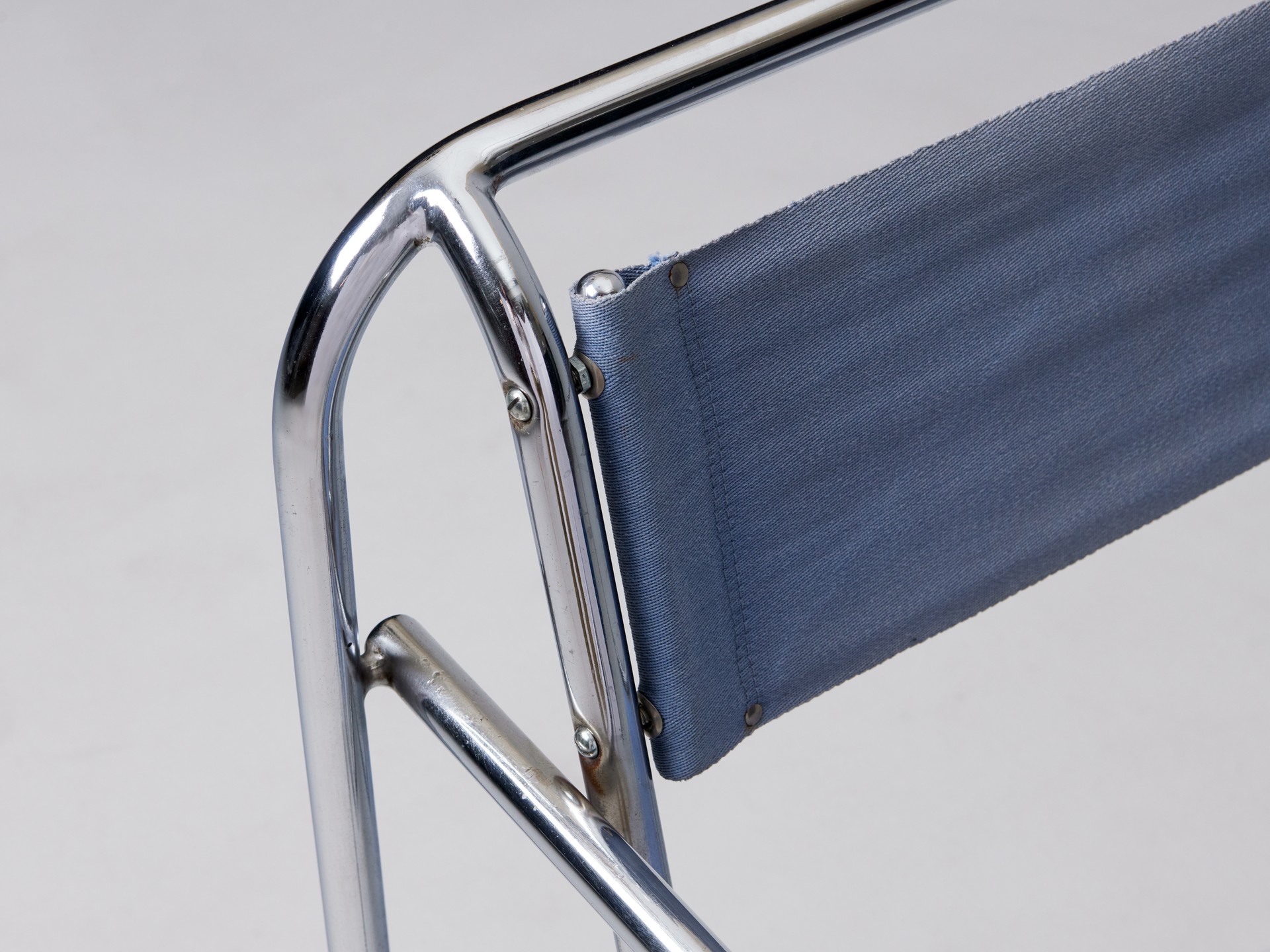 Pair of 'RP-7' Stacking Chairs image 6