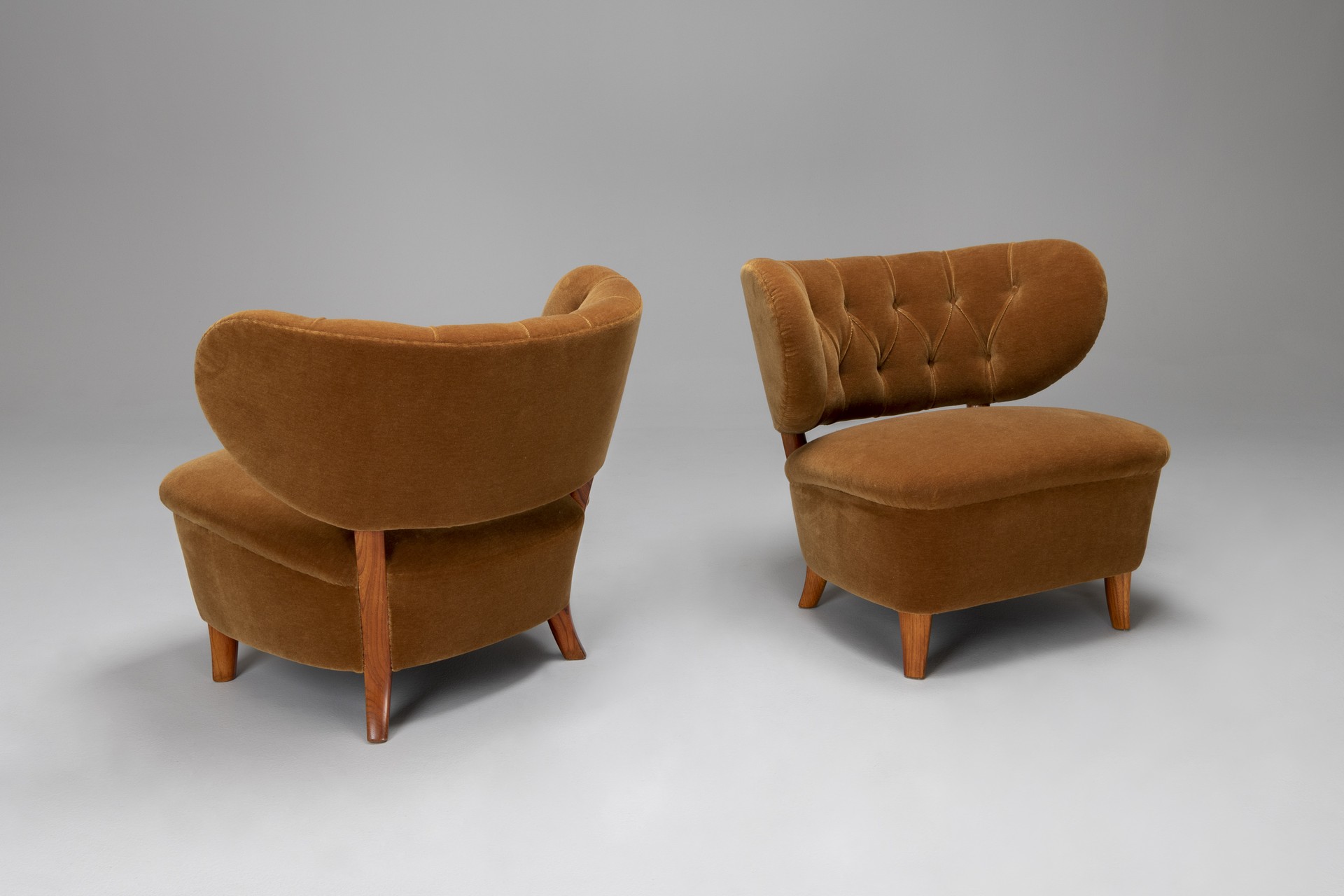 Pair of Lounge Chairs image 2