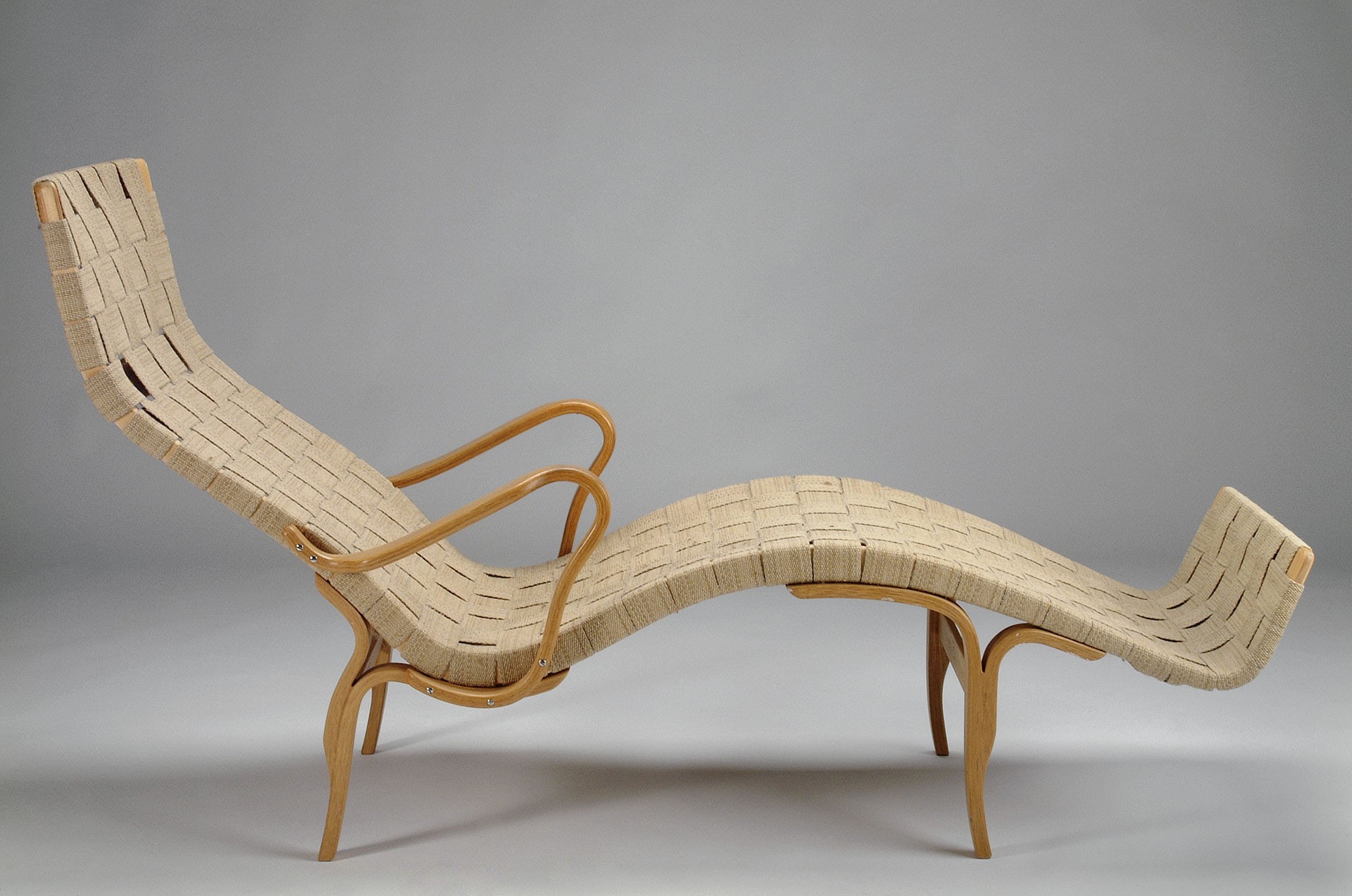 Pernilla III Lounge Chair