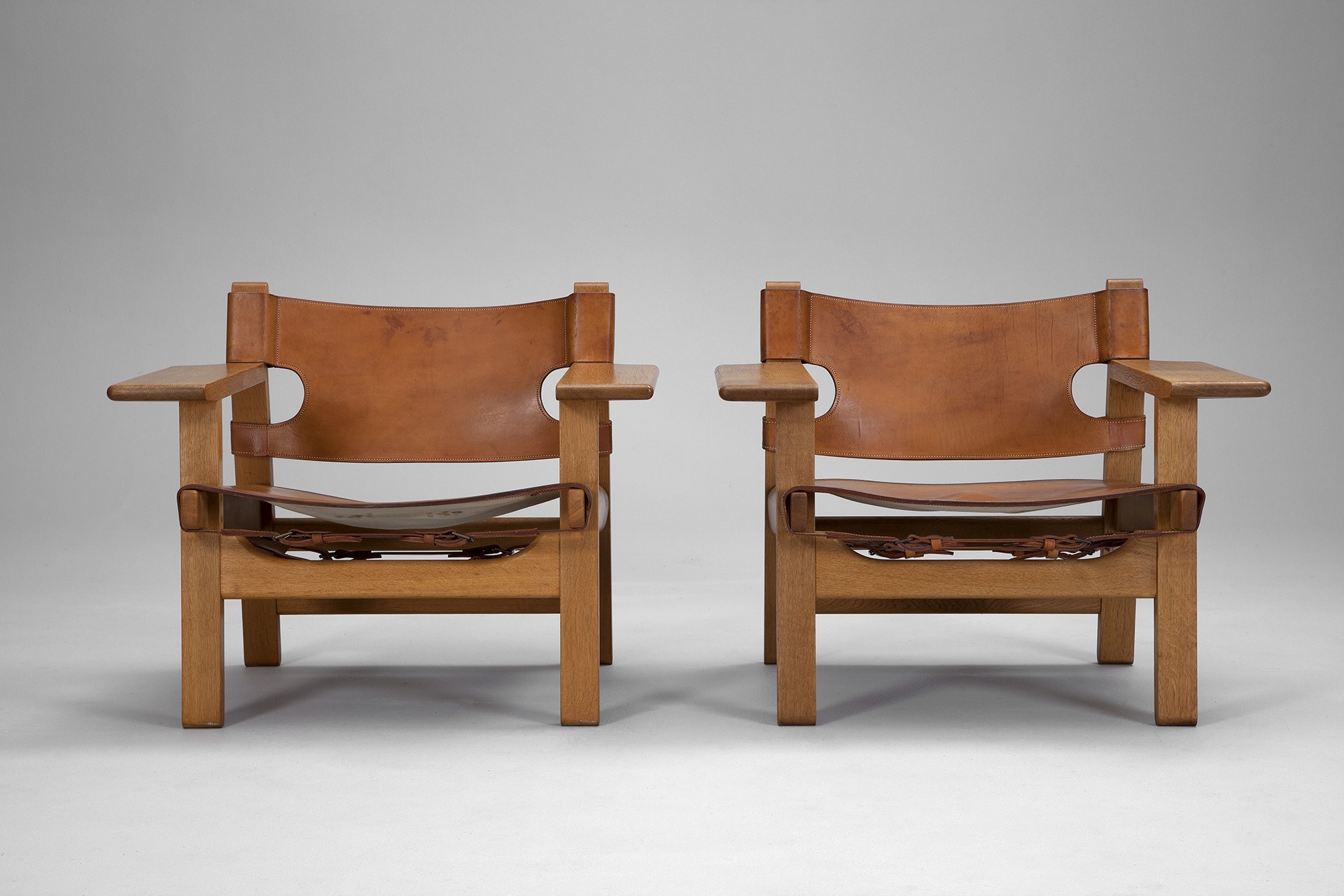 Pair of 'Spanish Chairs', Model no 2226 image 2