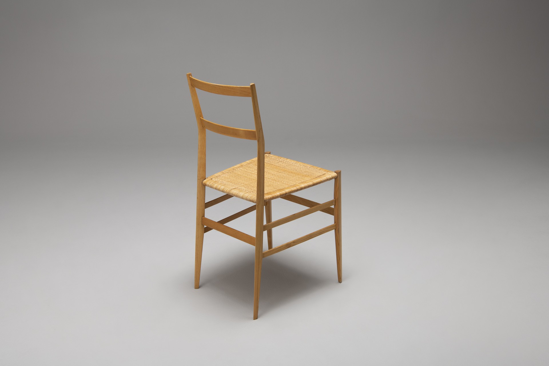 Set of Six "Superleggera" Chairs image 4