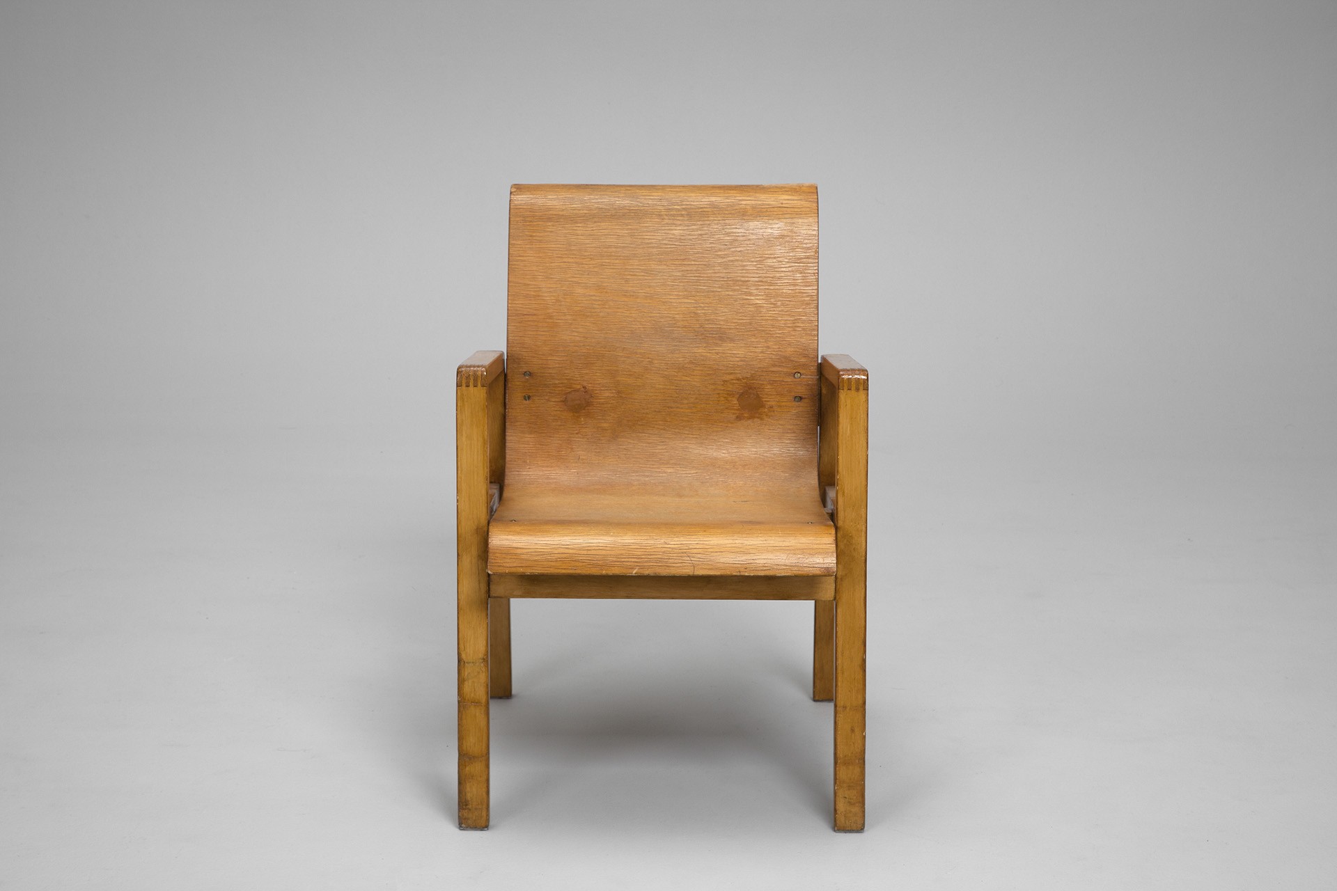 Chair Model no. 403 image 2