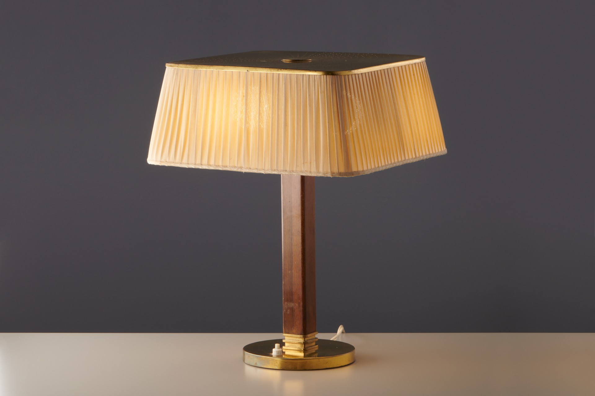 Table Lamp, Model no. 5066
