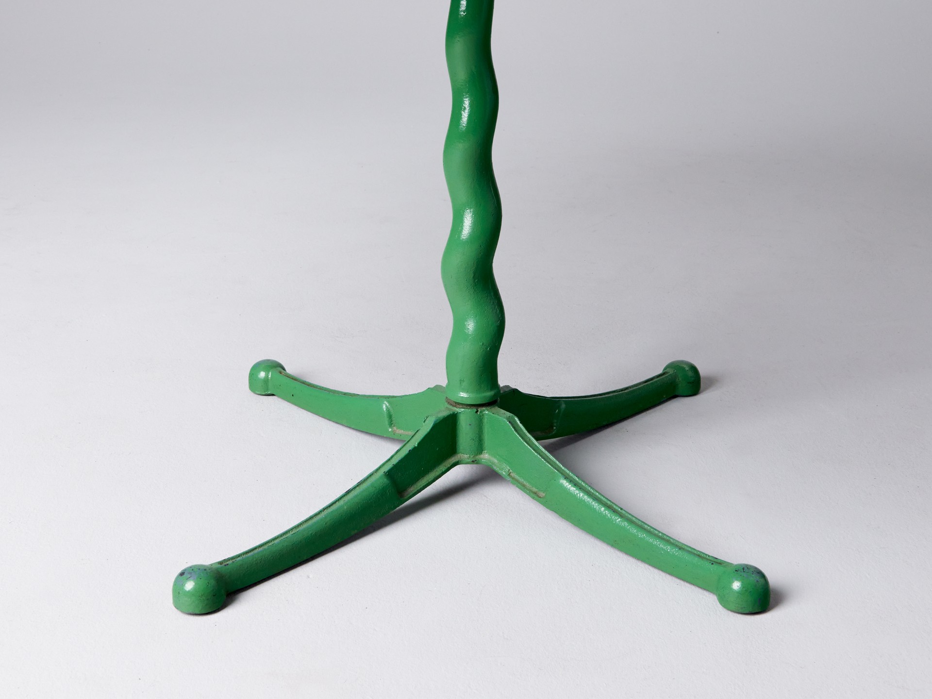 Center / Dining Table image 5