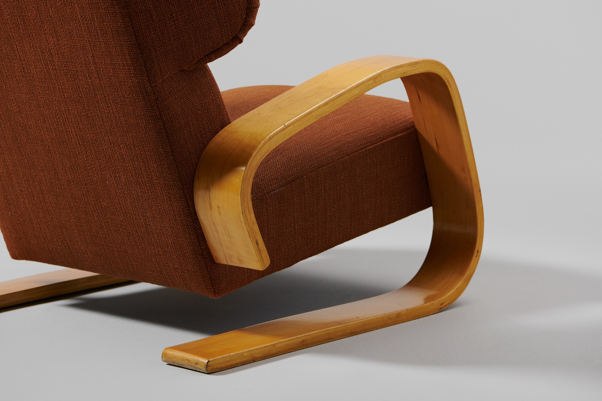 Highback 'Tank' chair image 4