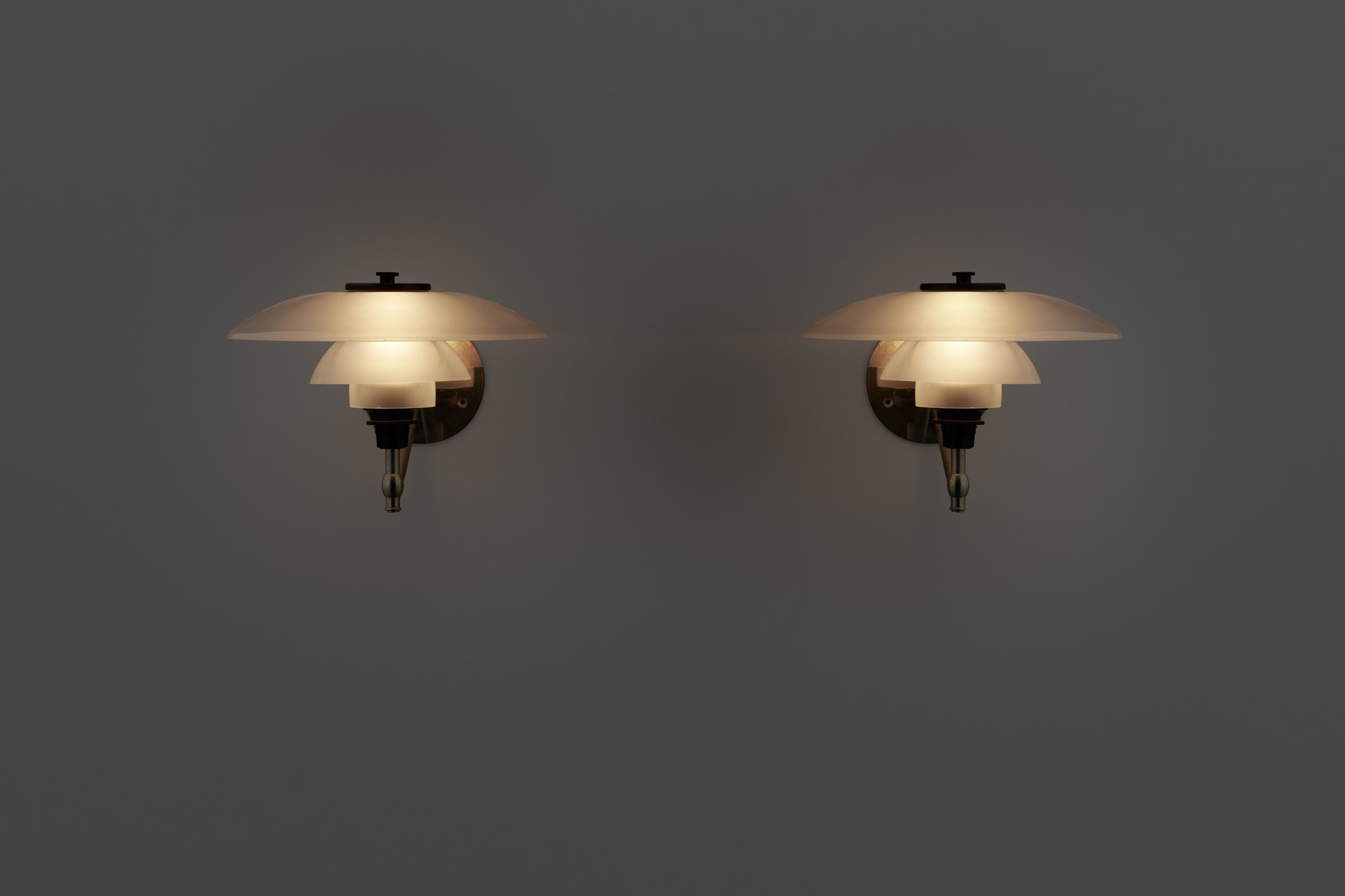 Pair of PH-3/2 Wall Lamps image 4