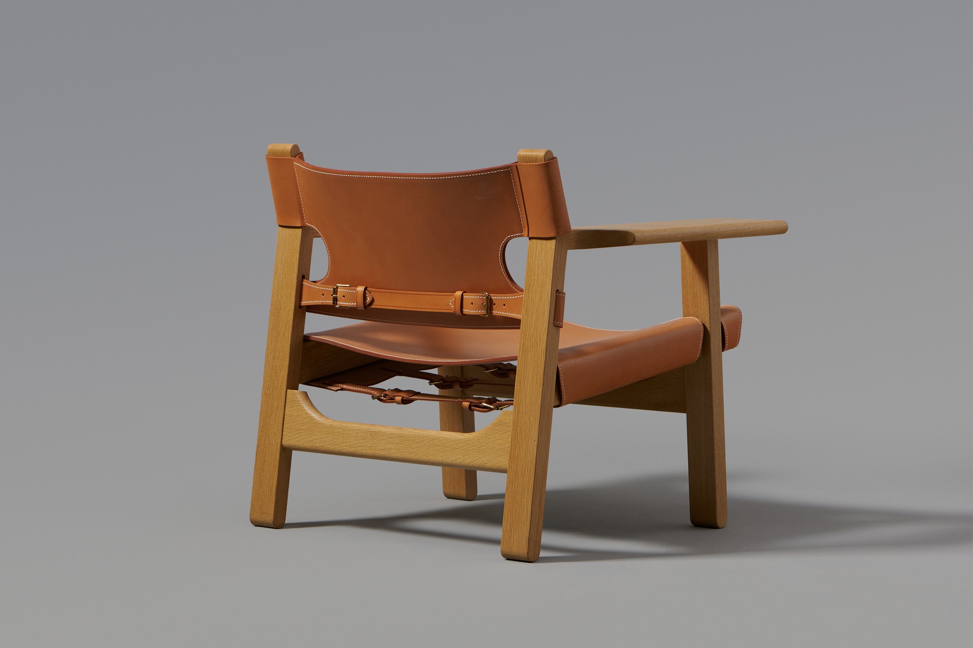Pair of "Spanish" Armchairs, Model no. 2226 image 3