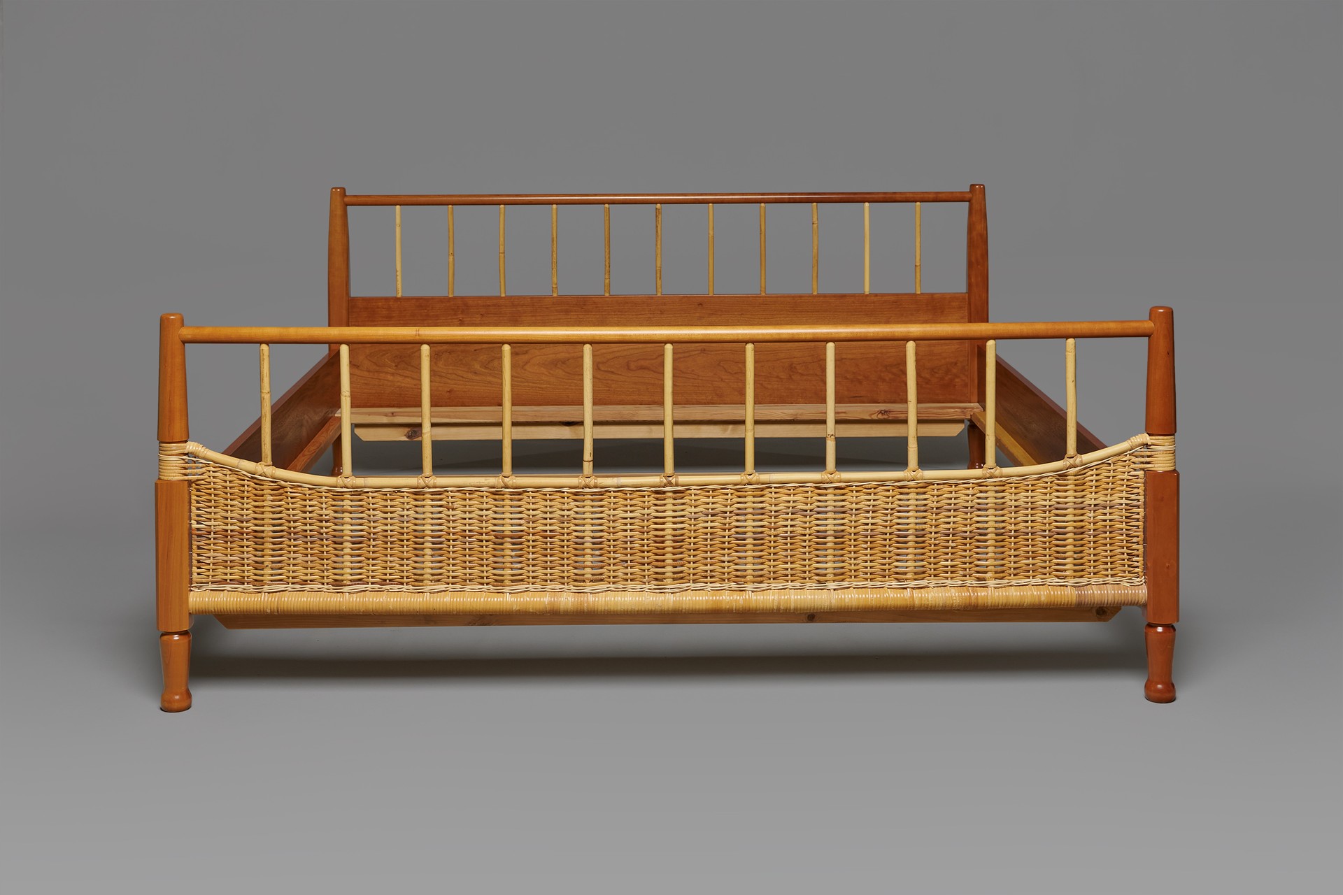 Double Bed image 3
