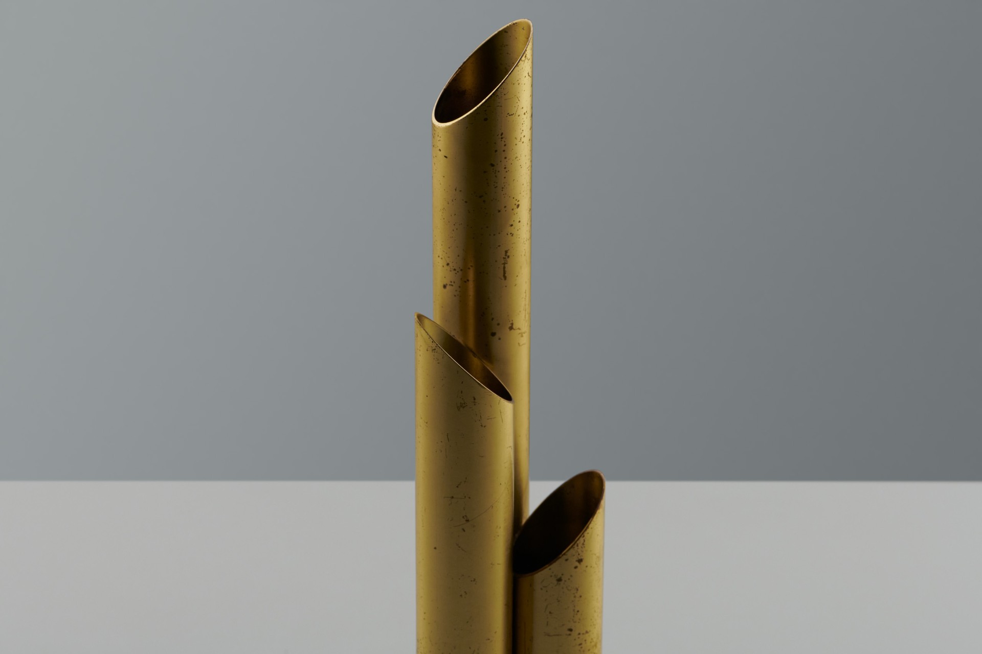 Pair of Vases image 3