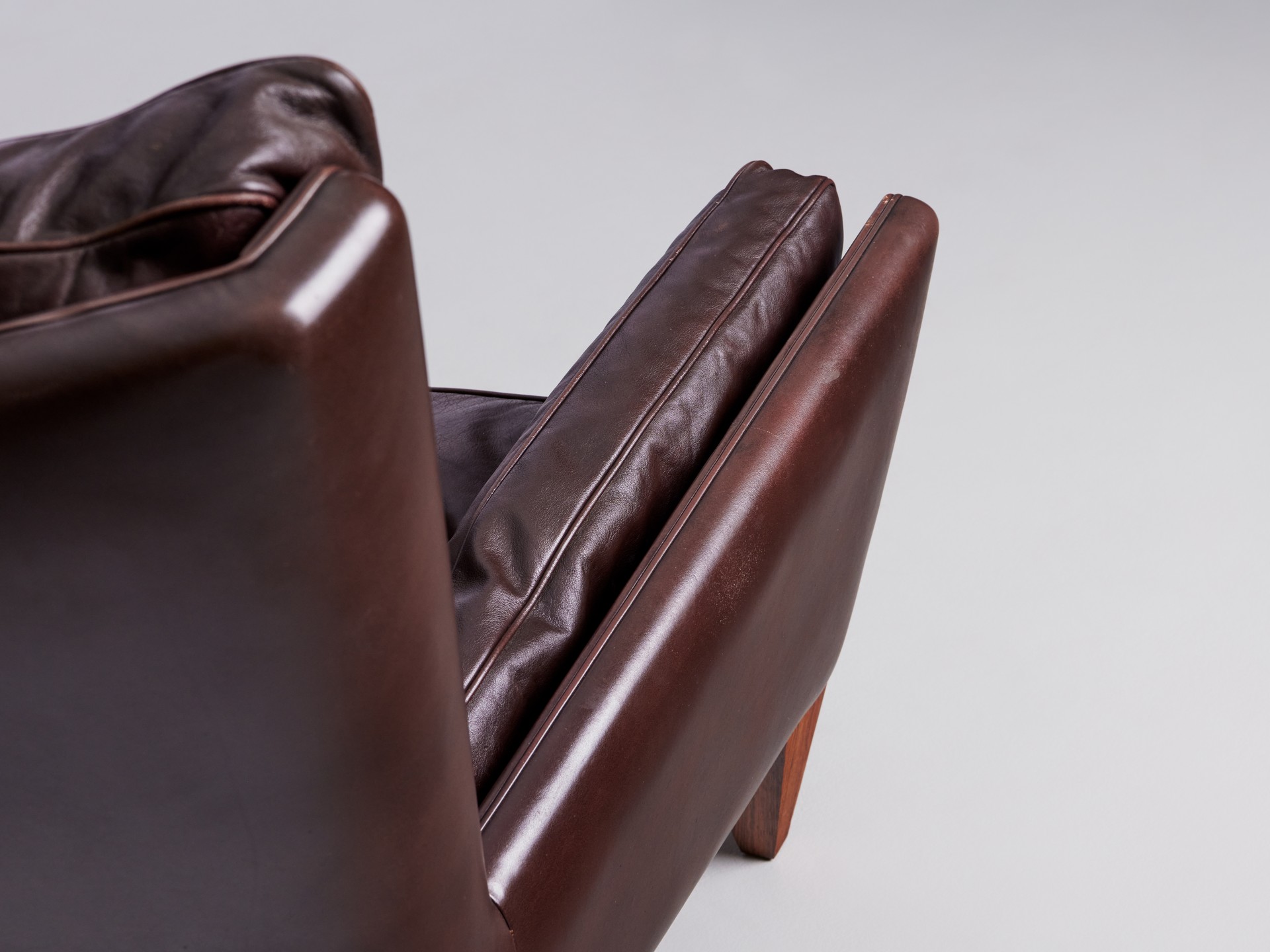 Lounge Chair and Ottoman image 6