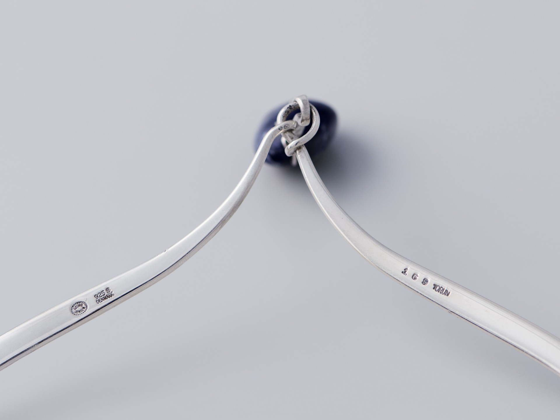 Necklace image 4