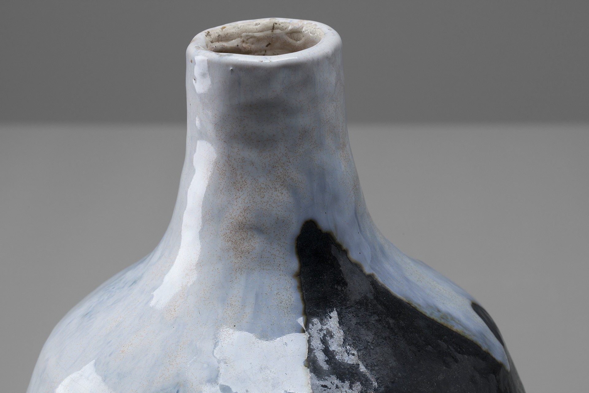 Vase image 4