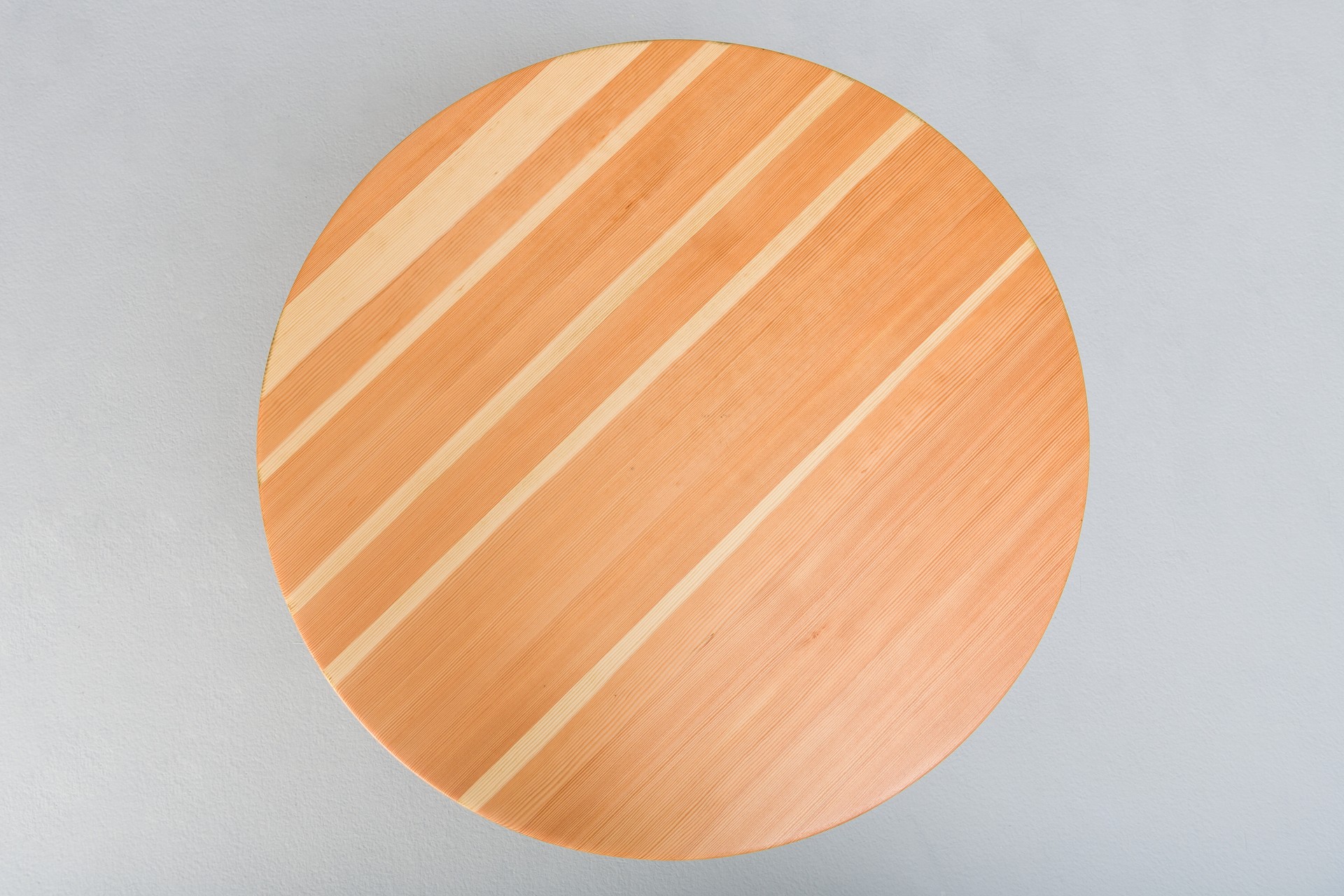 'Trisse' Table image 4