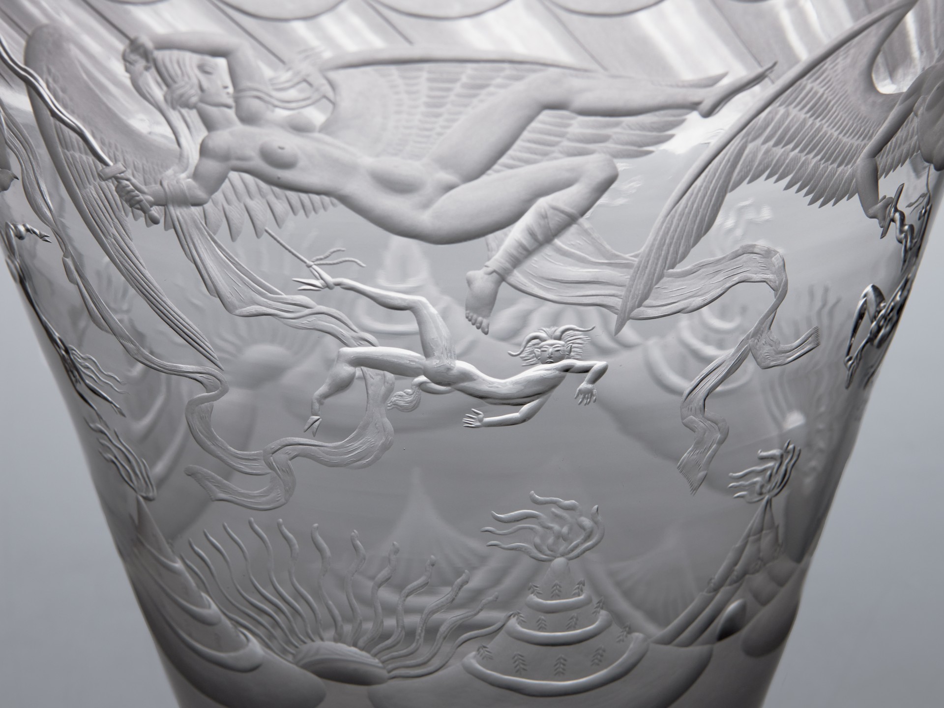 'Heaven and Hell' Vase image 14