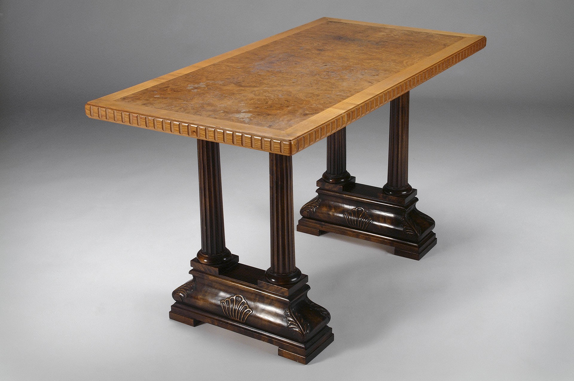 Consol table image 2