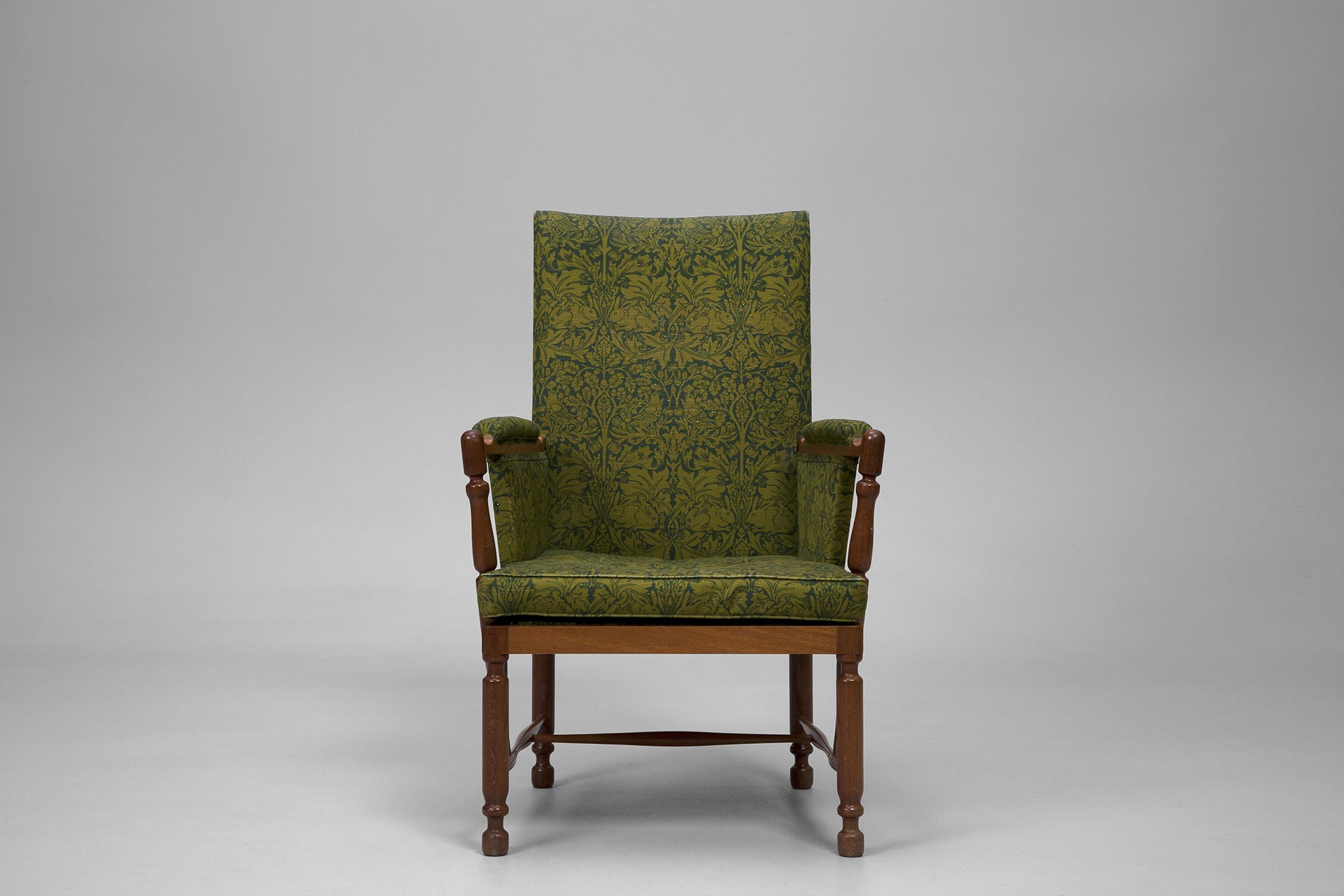 Armchair image 2