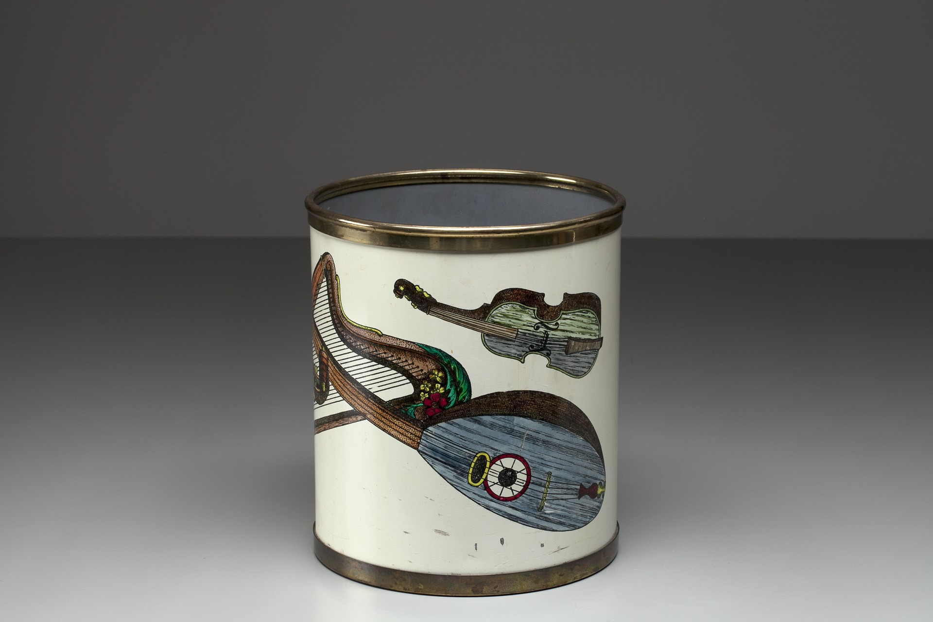 Wastepaper Bin image 3