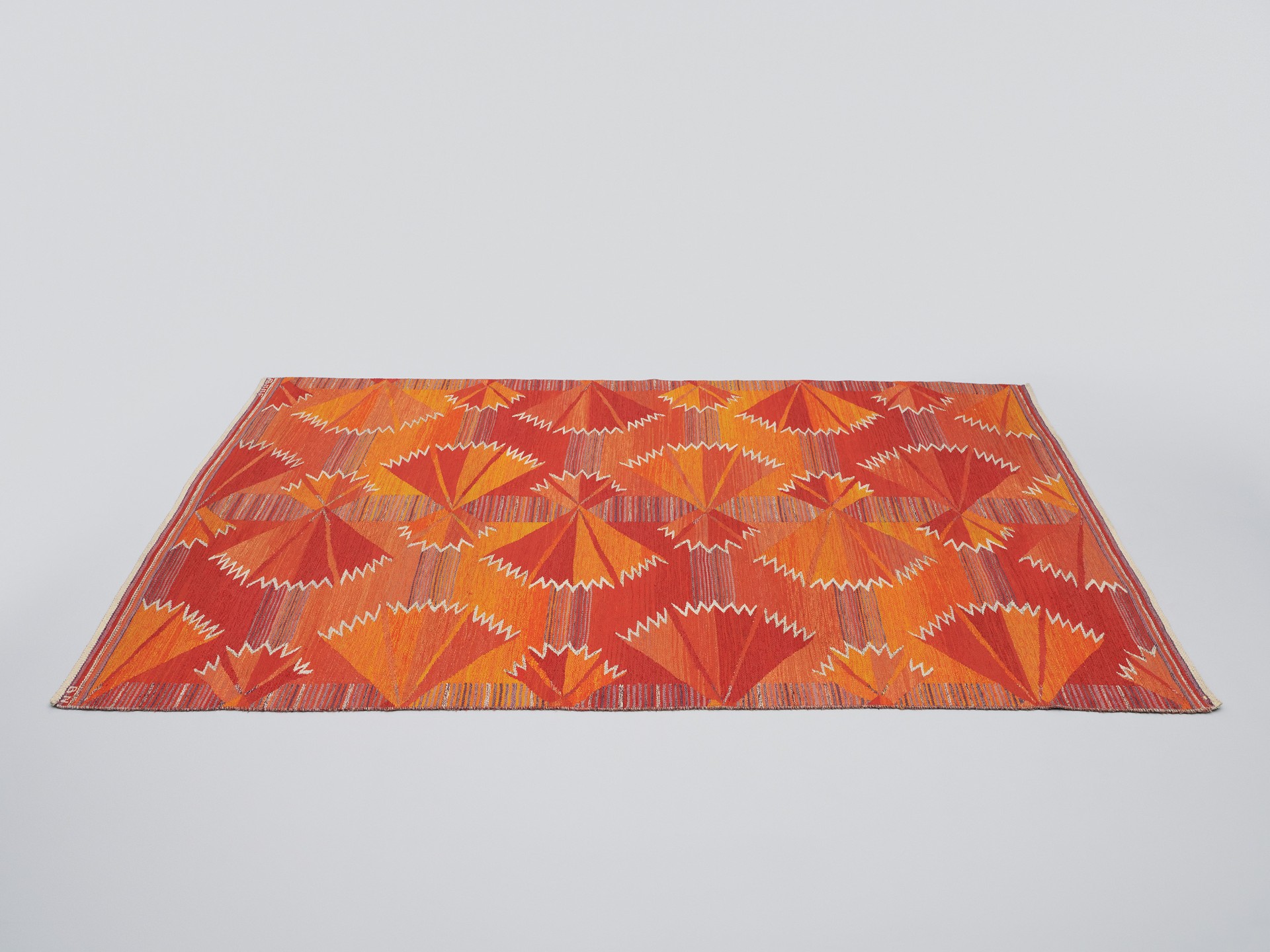 'Strutar' Carpet image 2
