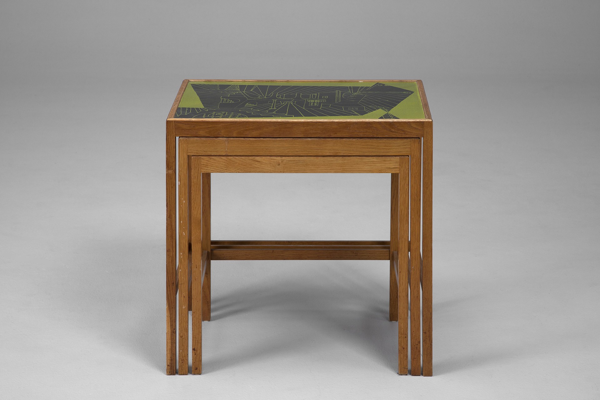 Stacking Tables image 4